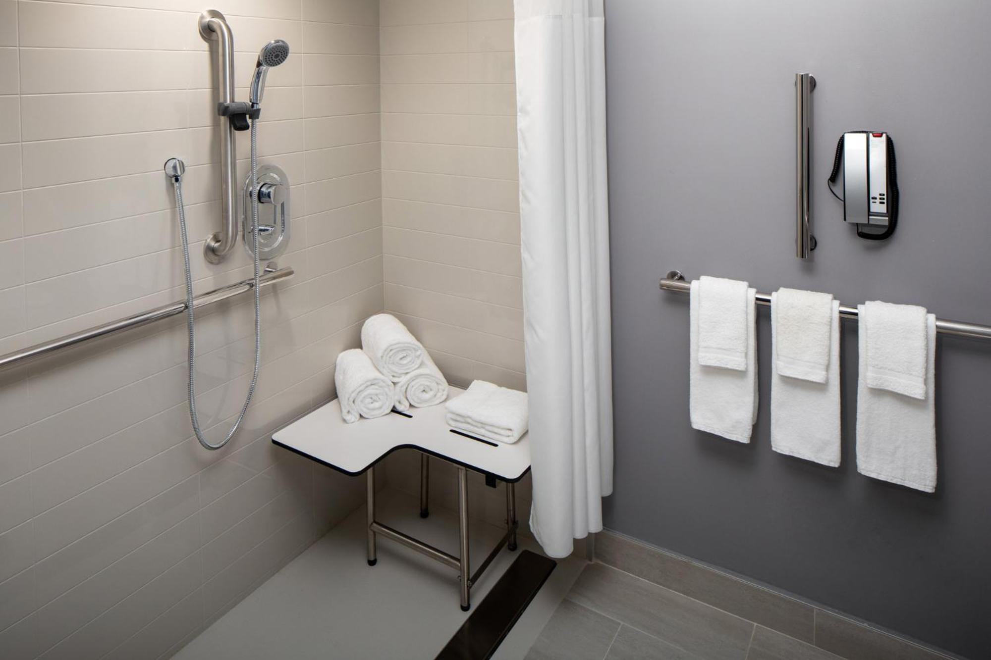 King Room with Roll-In Shower - Disability Access