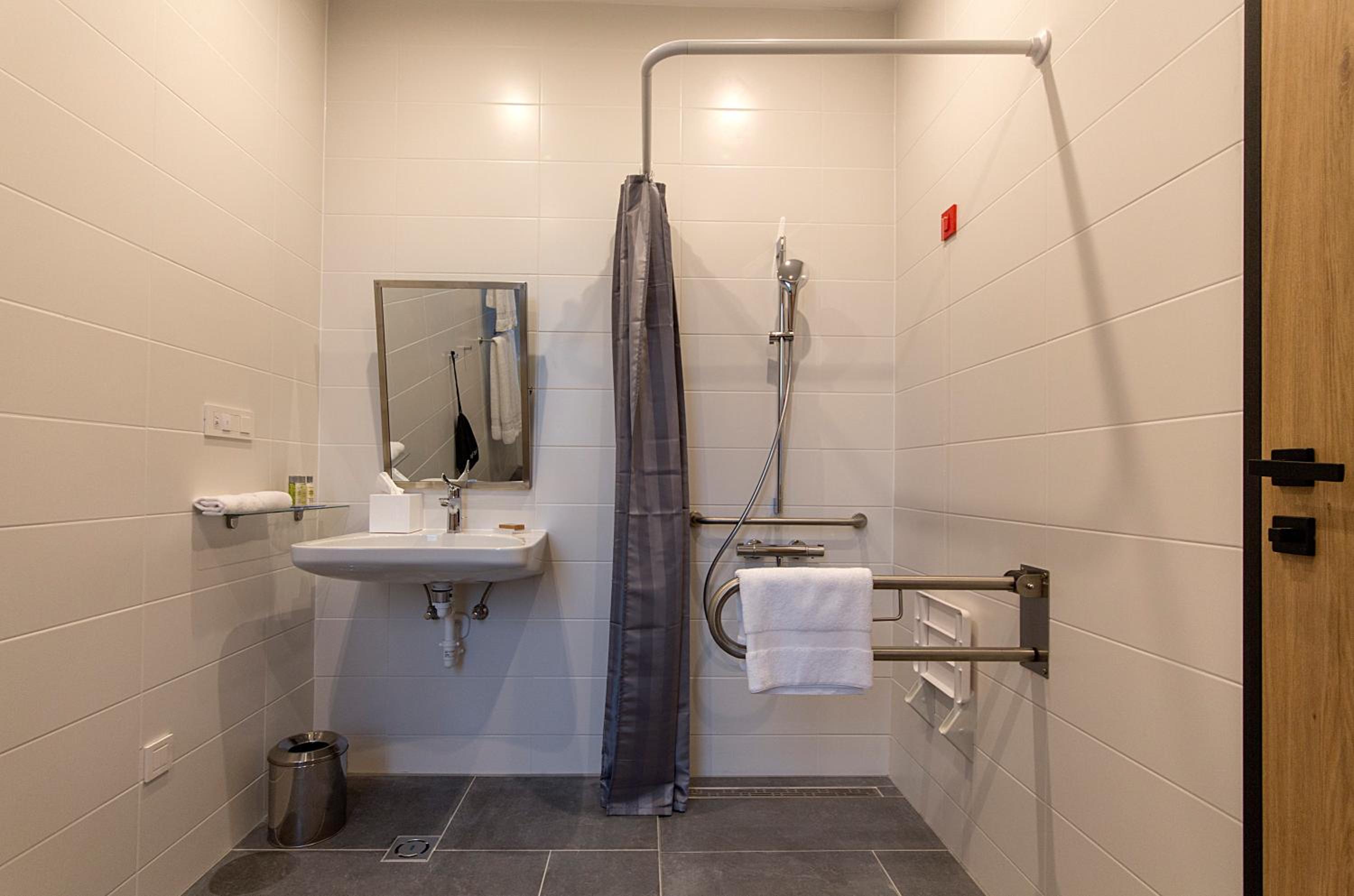 King Room - Mobility Accessible 