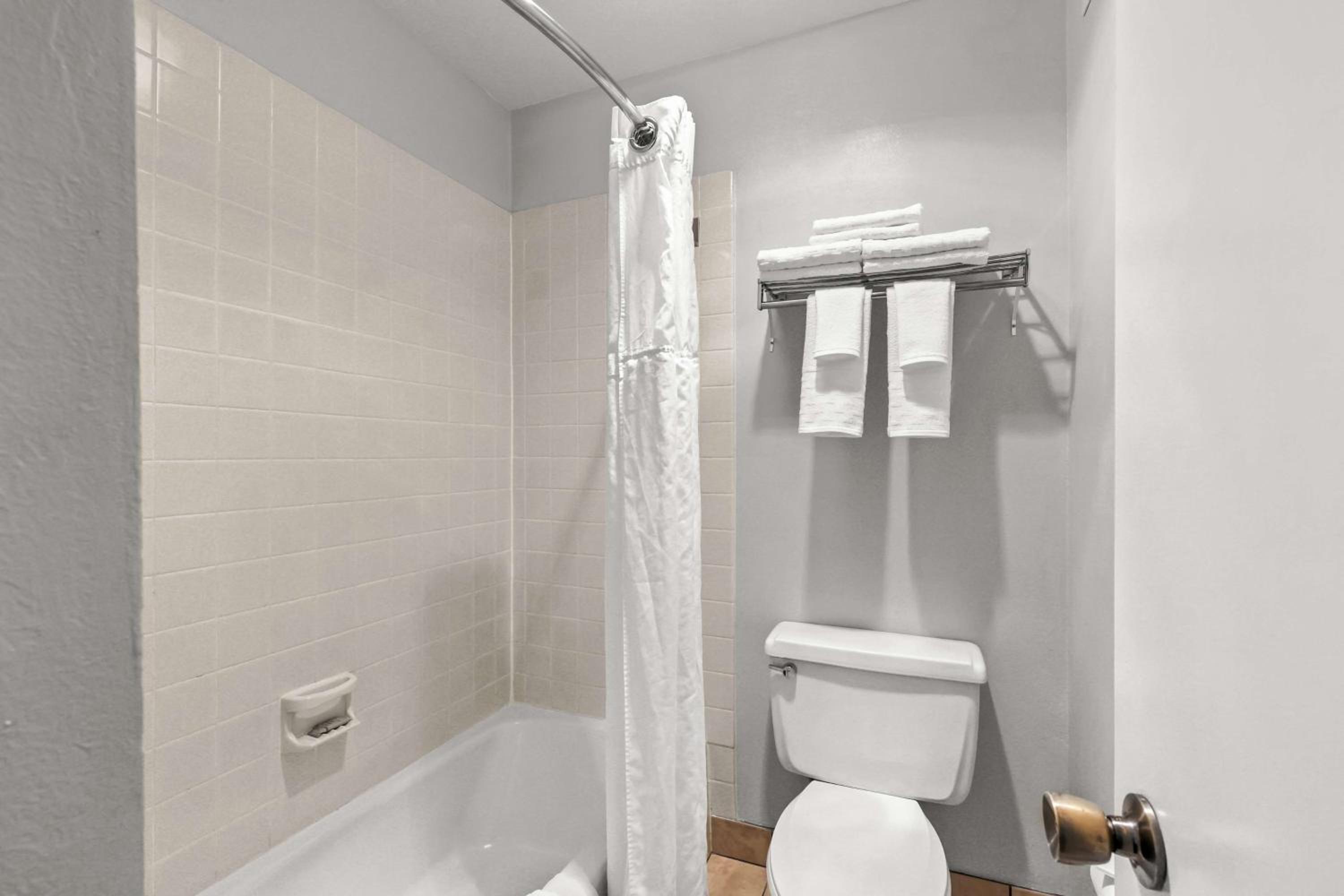 King Room - Non-Smoking