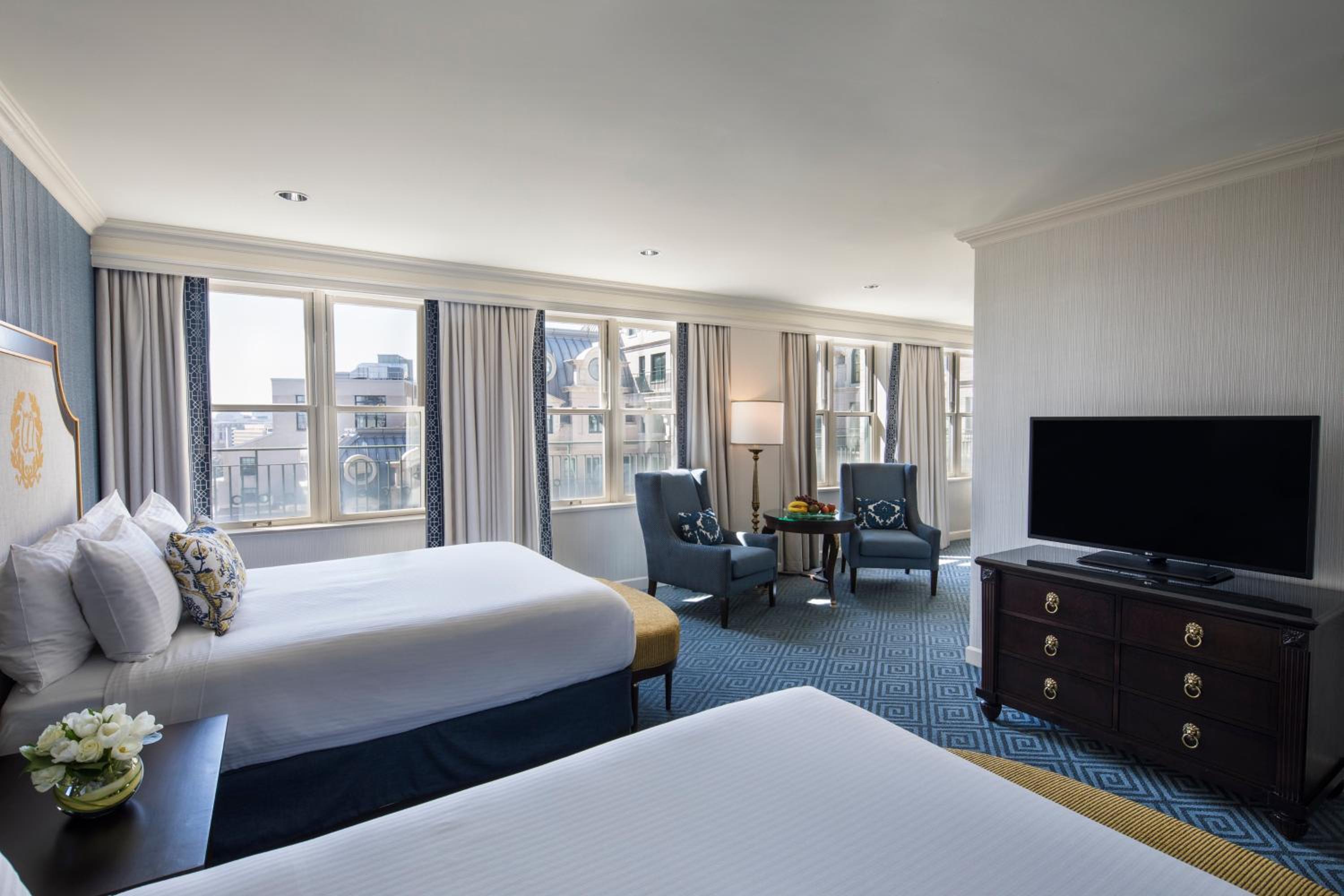 Junior Queen Suite with Two Queen Beds