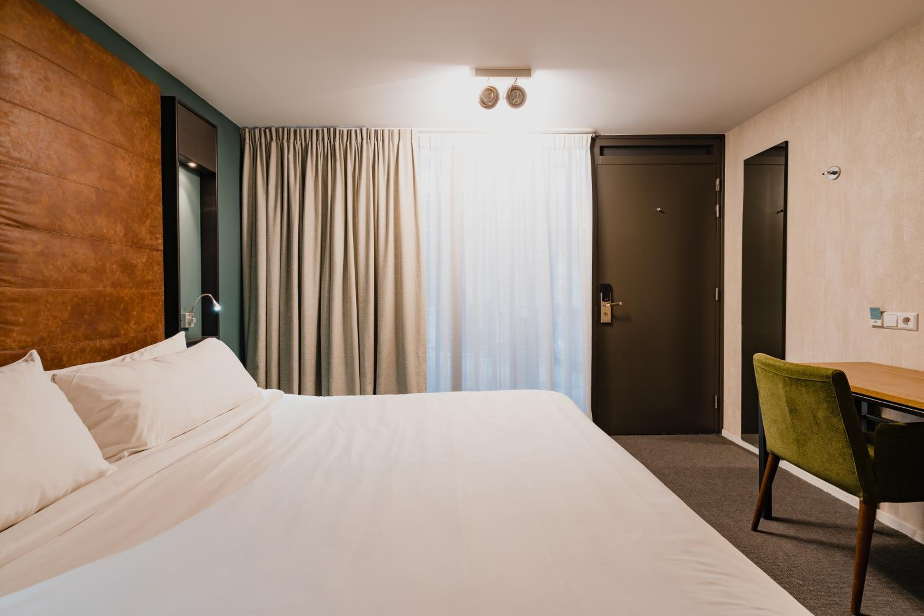 Indoor Double or Twin Room (Atrium view)