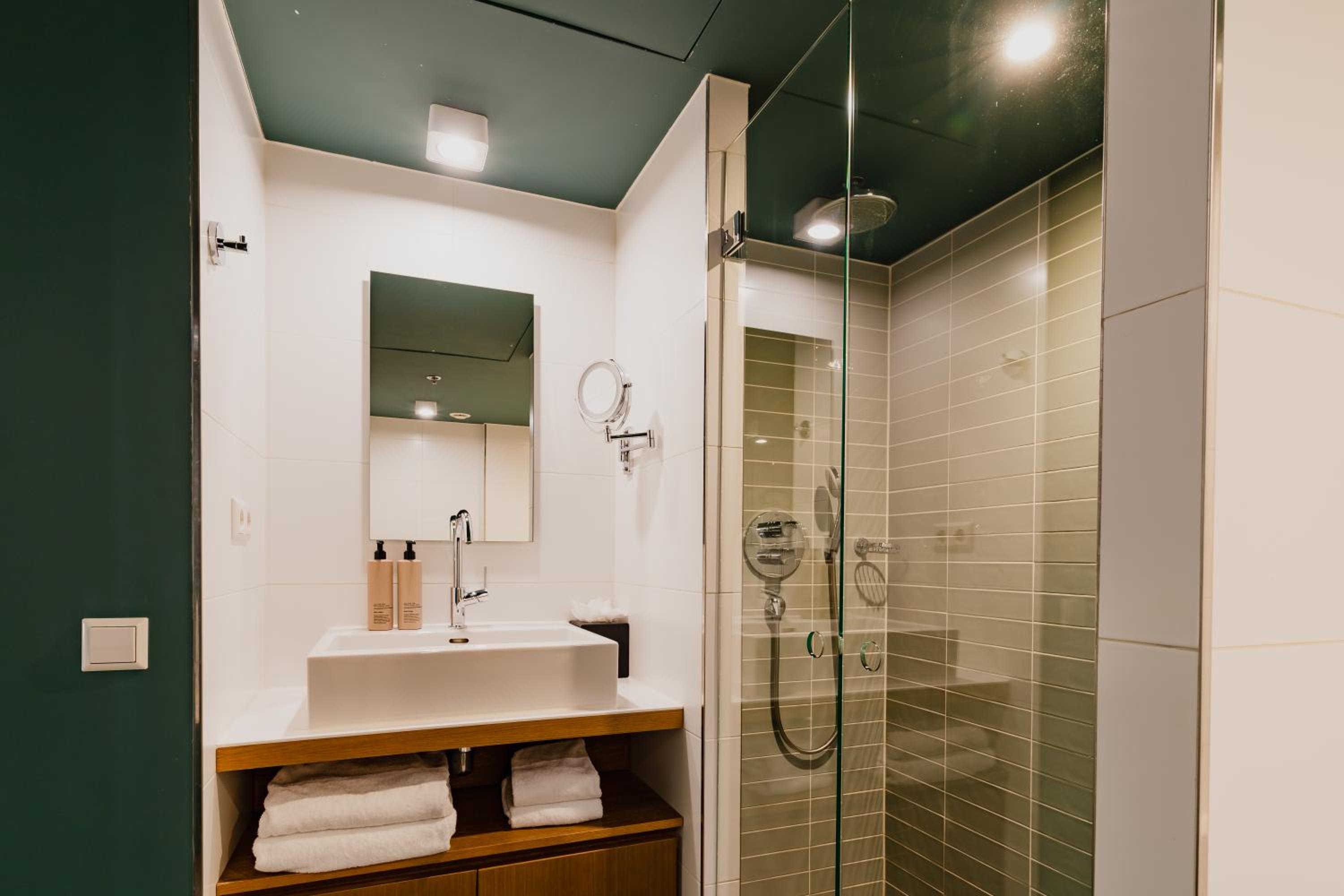 Indoor Double or Twin Room (Atrium view)