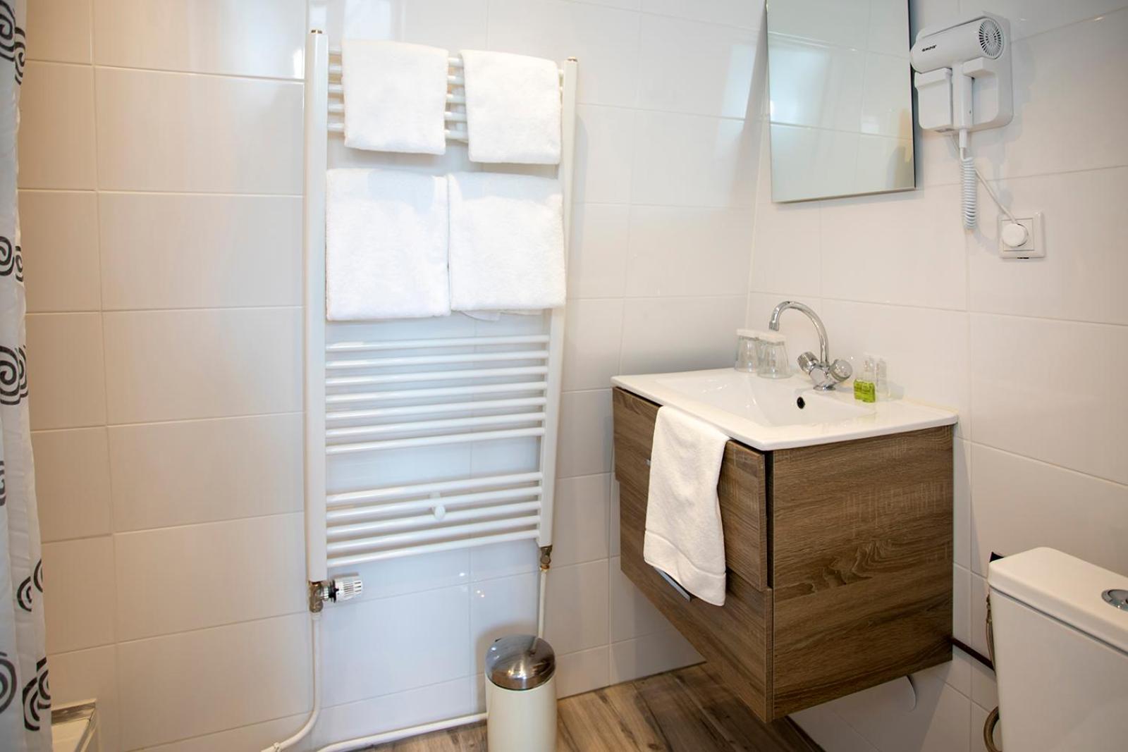 Apartment (2 Adults)