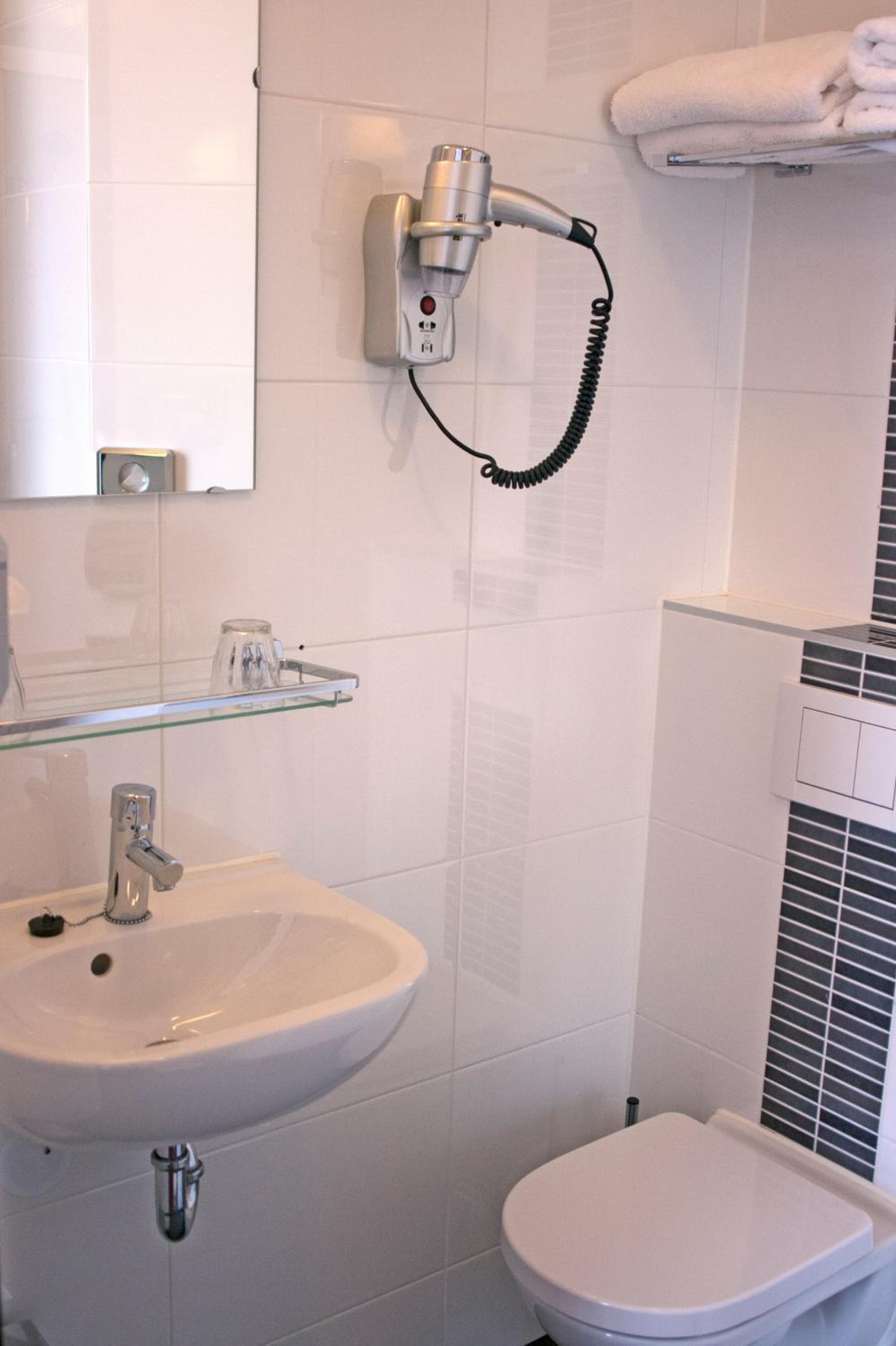 Budget Twin Room - Souterain