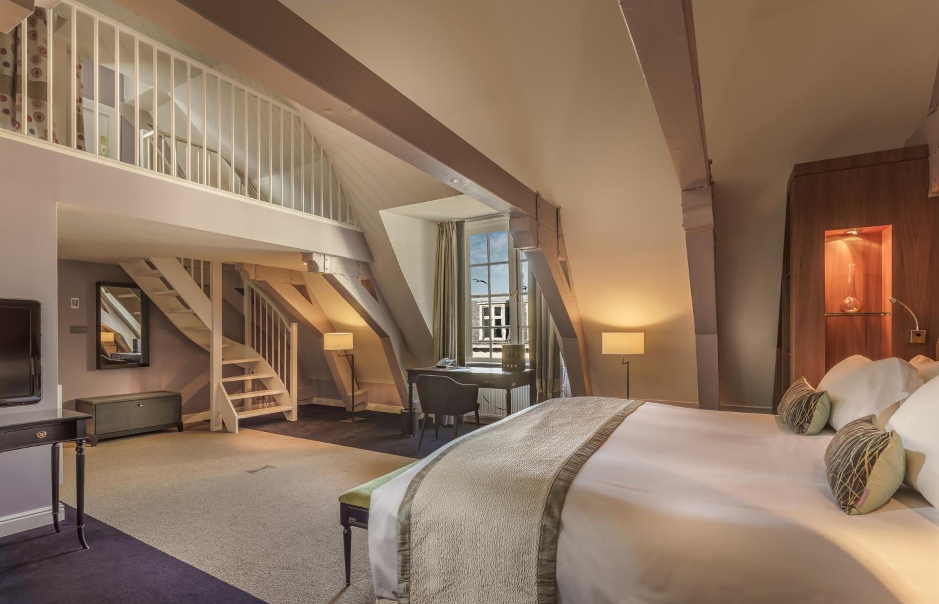 Royal Suite with One King Bed - Butler Service