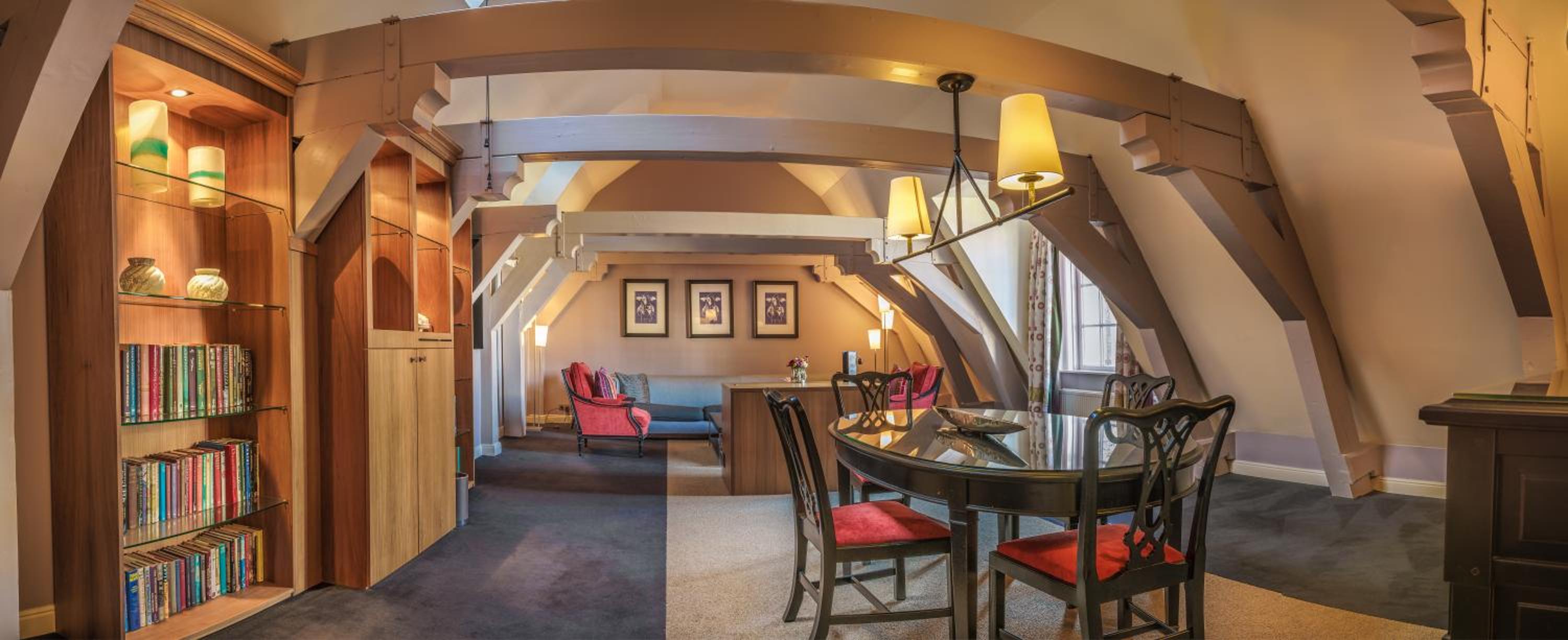 Royal Suite with One King Bed - Butler Service