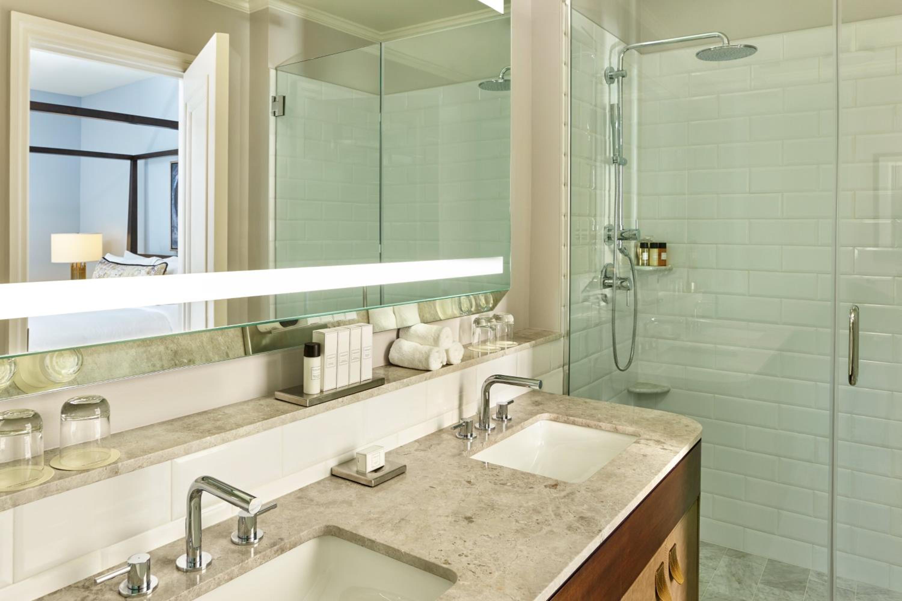 Superior Suite, 1 Bedroom 2 room Suite, 1 King, Sofa bed