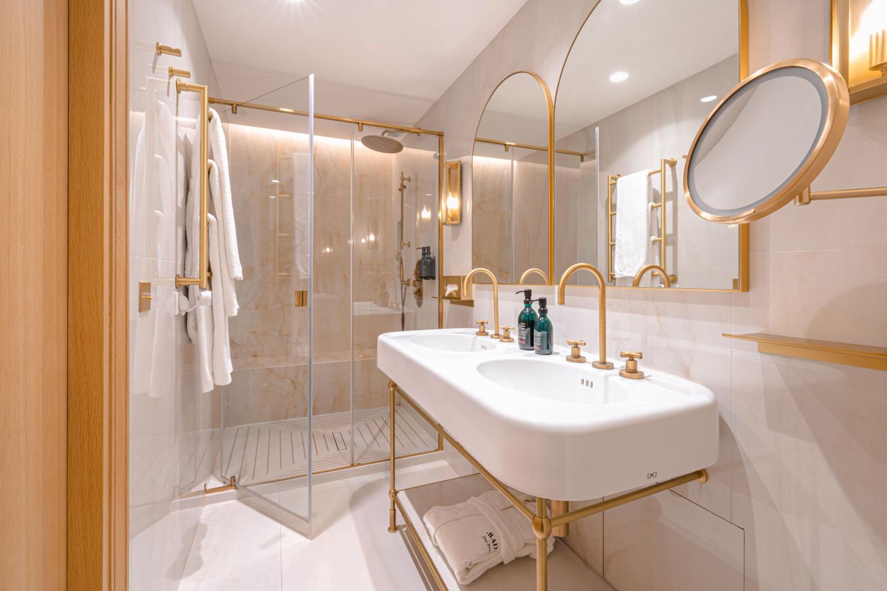 Deluxe view St Sulpice