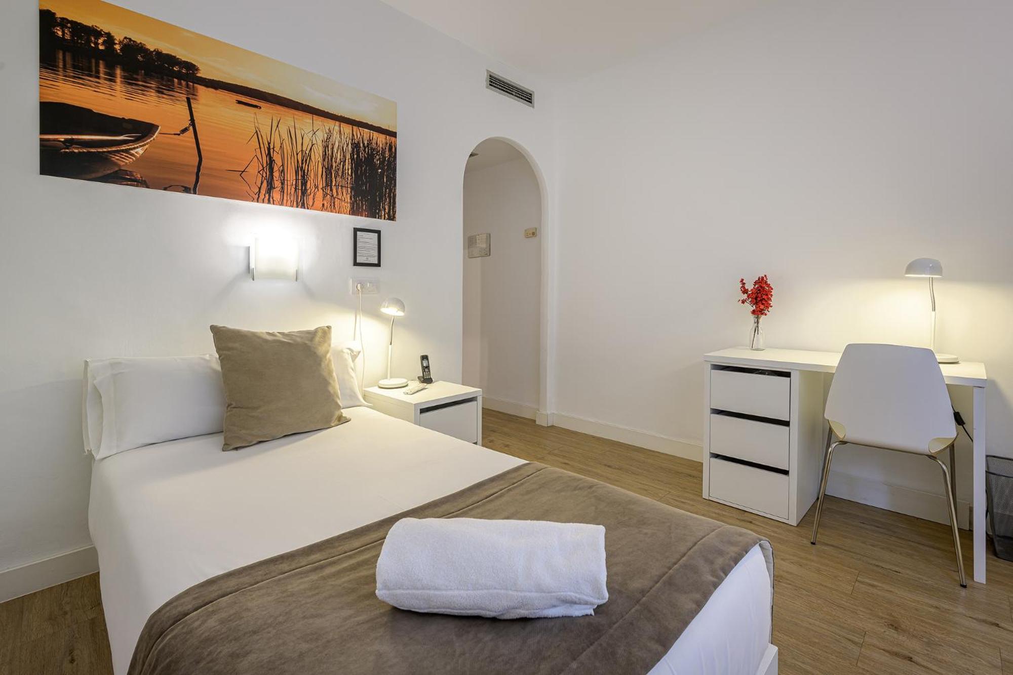 Standard Single Room