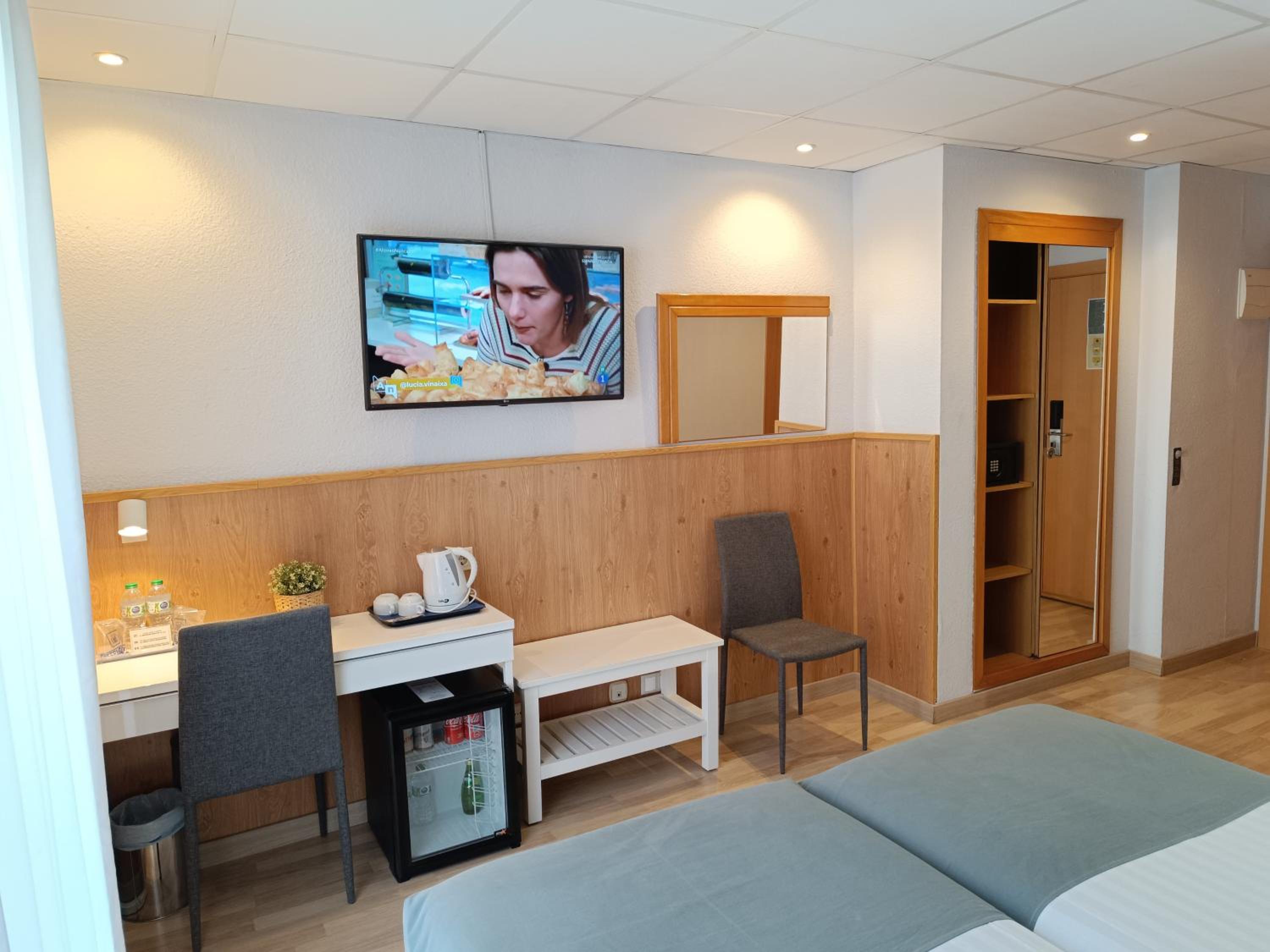 Superior Twin Room With City View