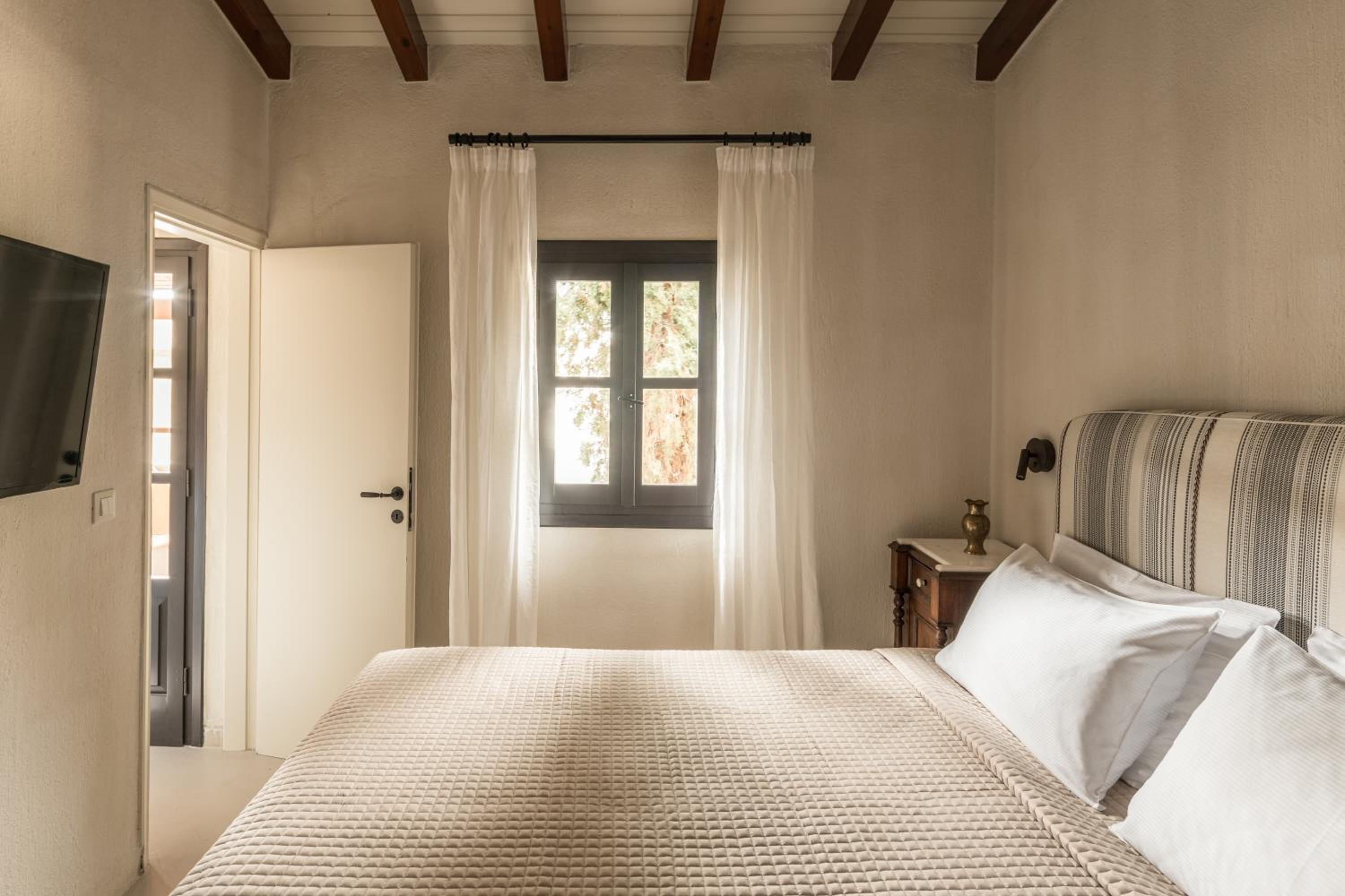 One Bedroom Traditional Apartment