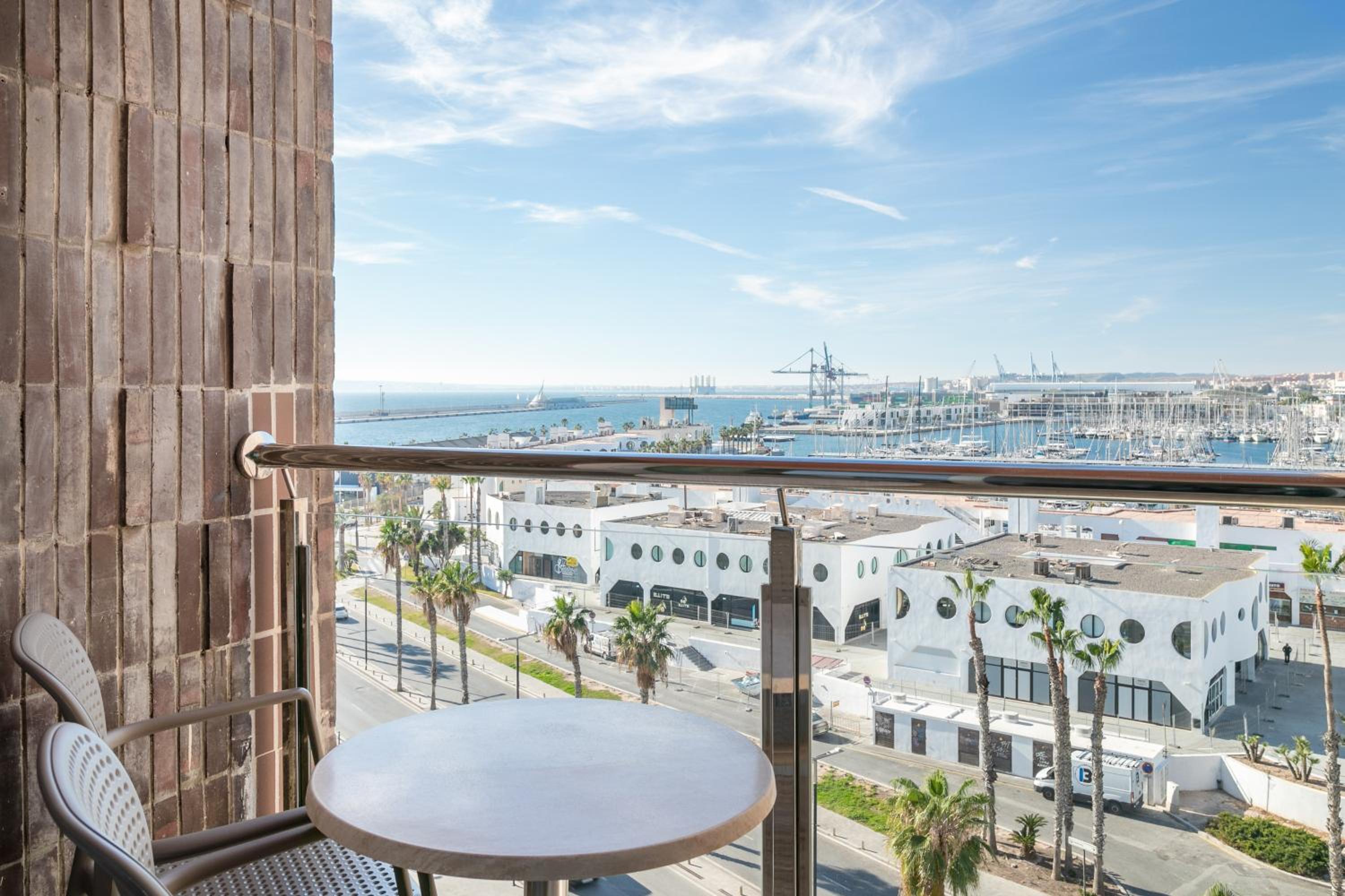 The Innside Room Port View