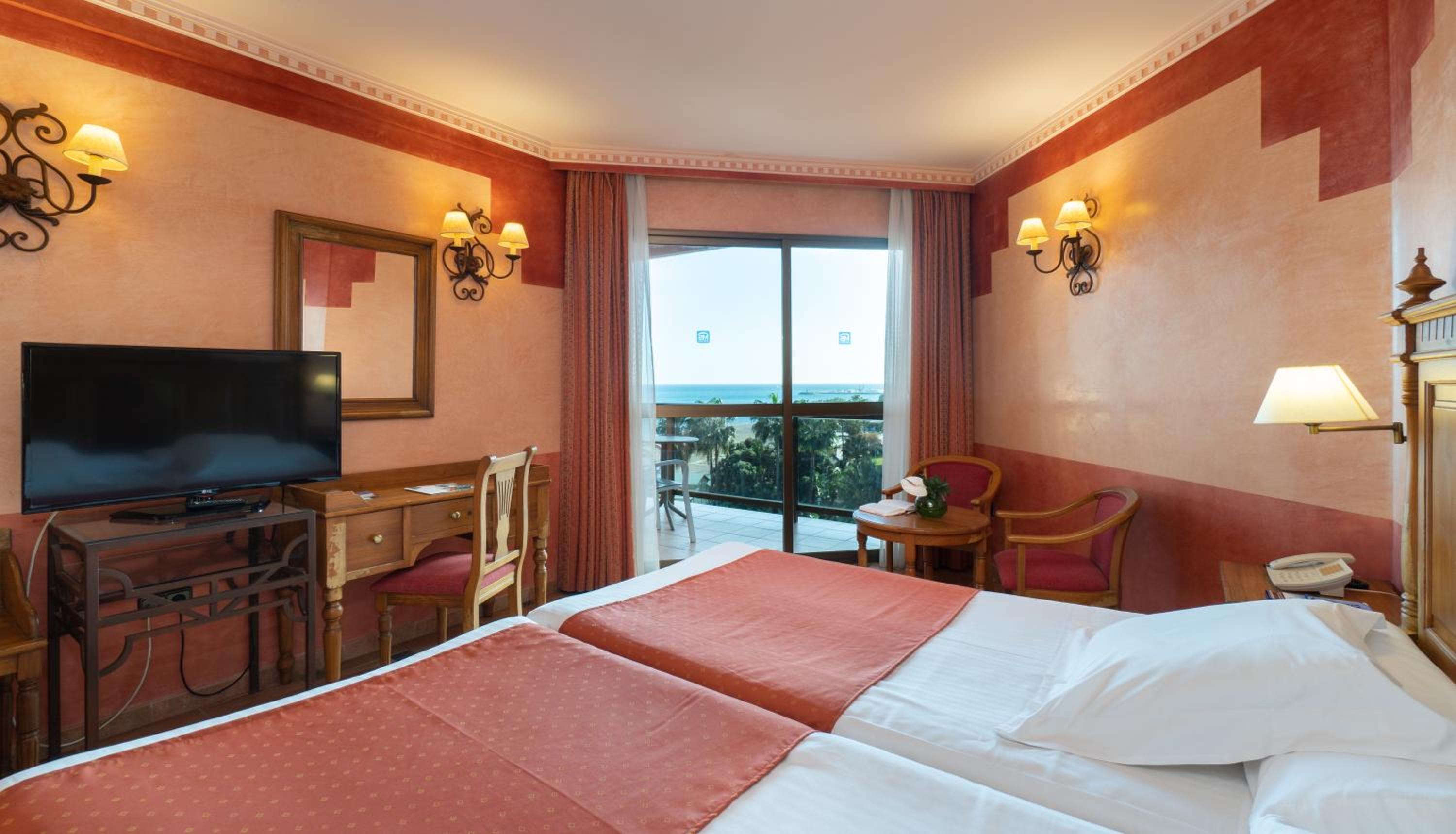 Double or Twin Room with Partial Sea View