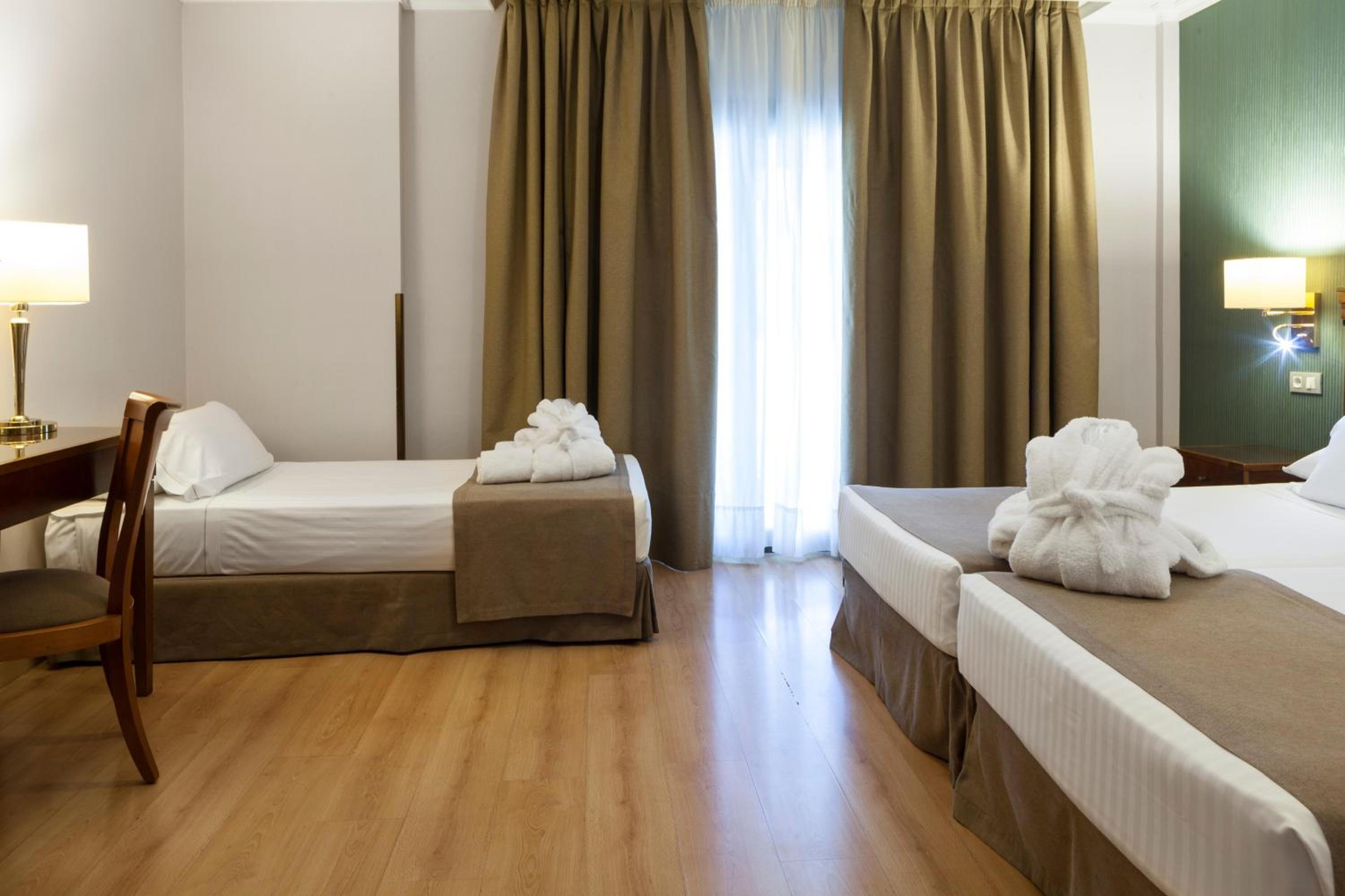 Twin Room with Extra Bed