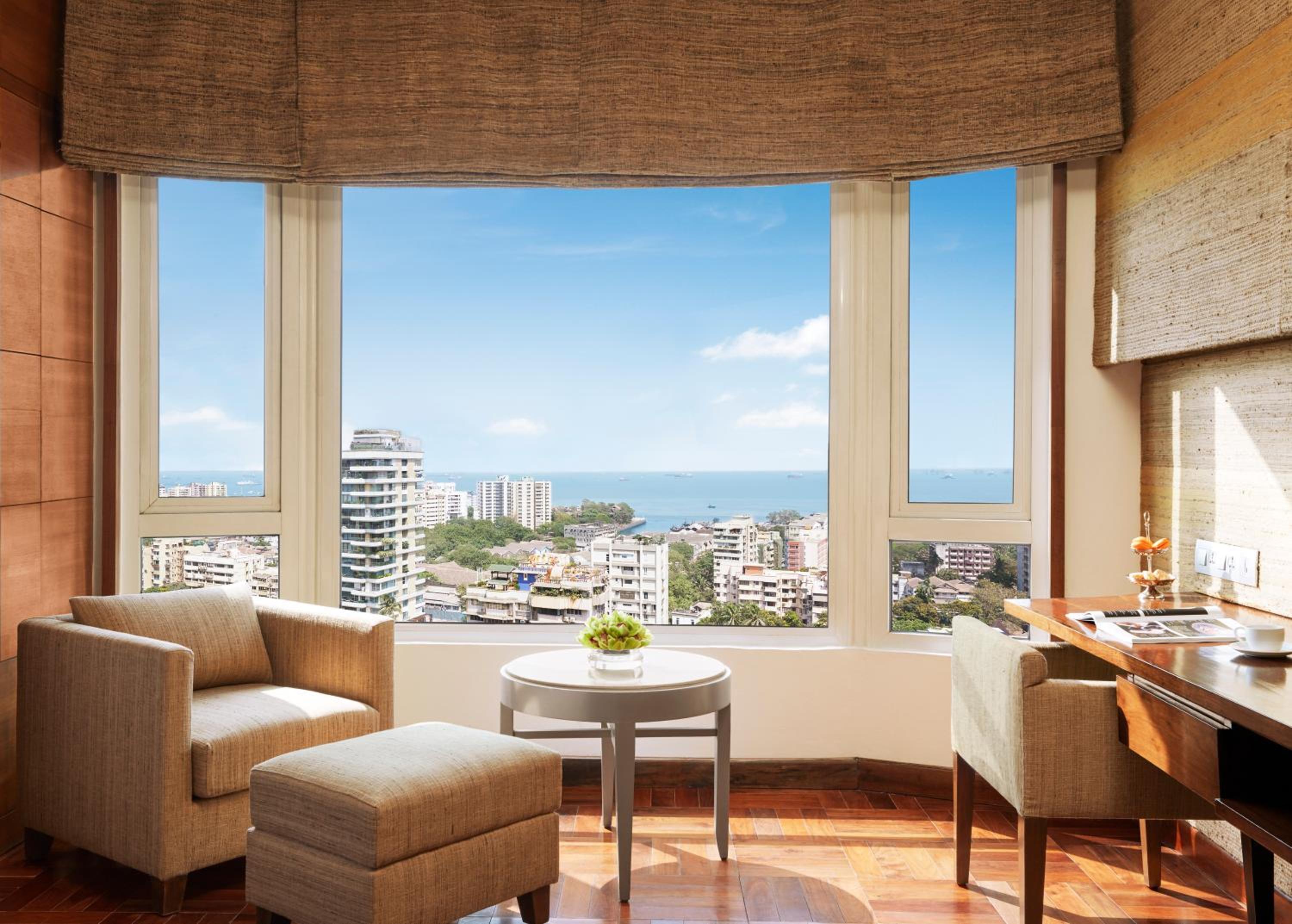 Deluxe Room Partial Sea View Queen Bed