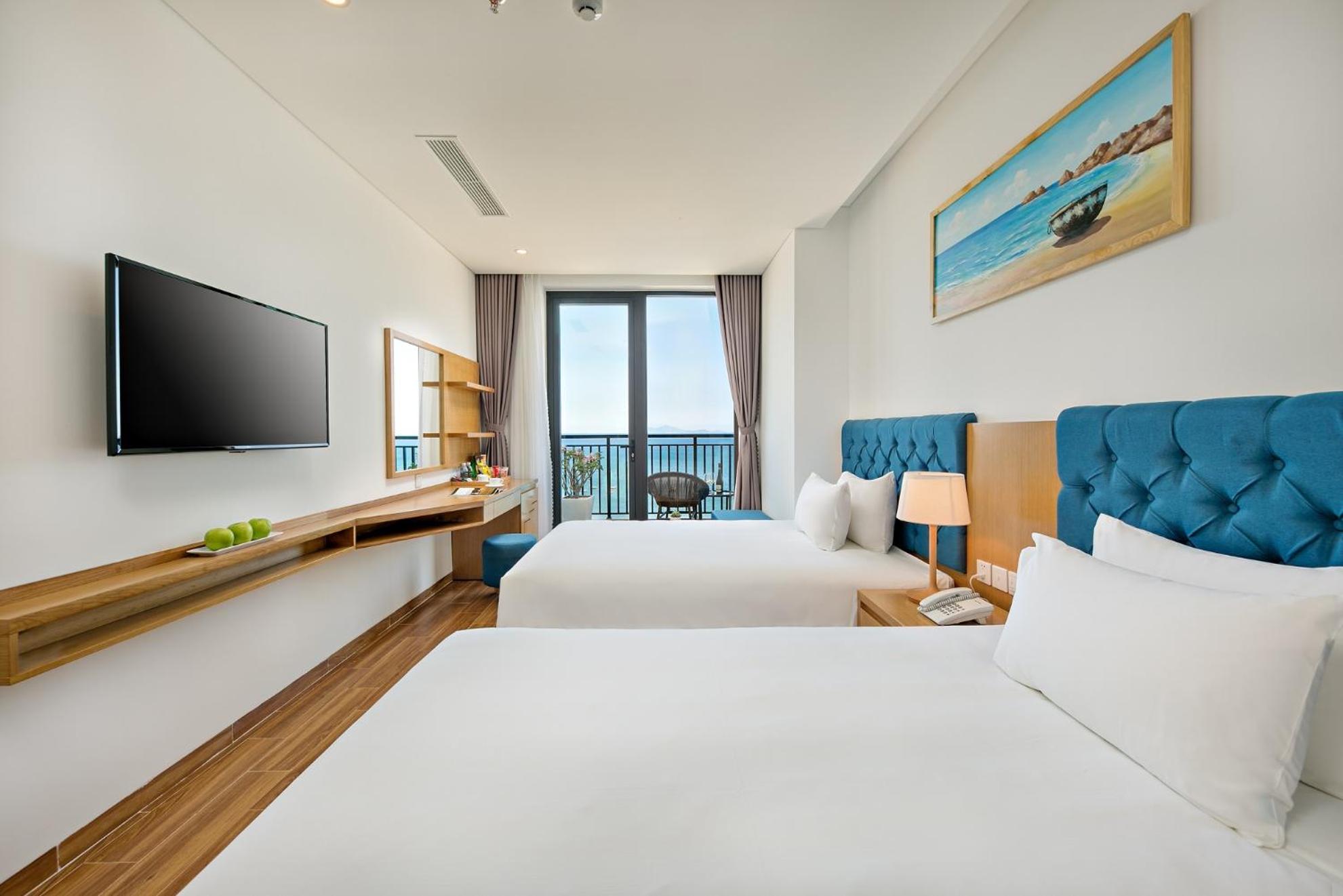 Twin Suite with Balcony and Ocean View