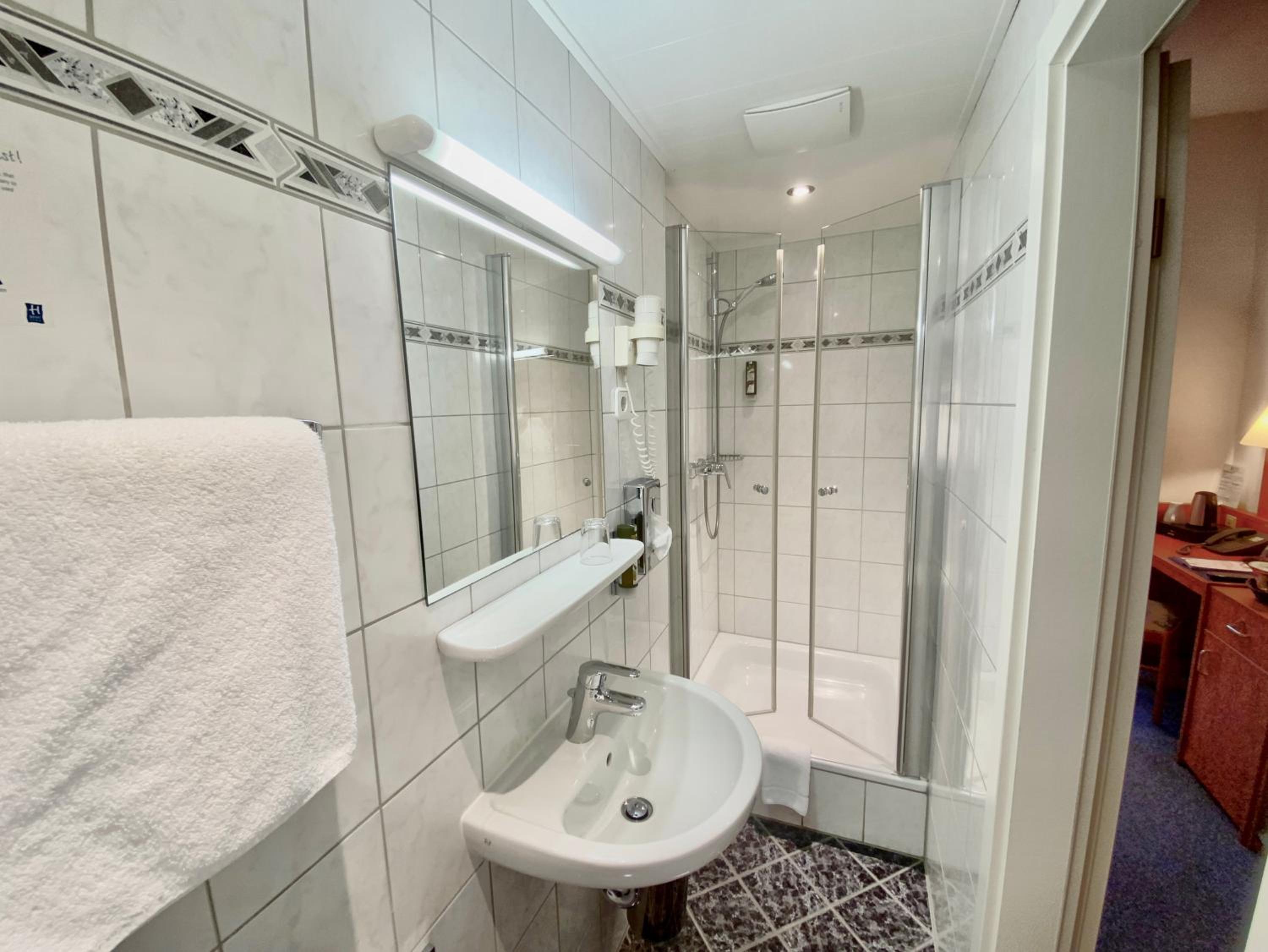 Economy Single Room