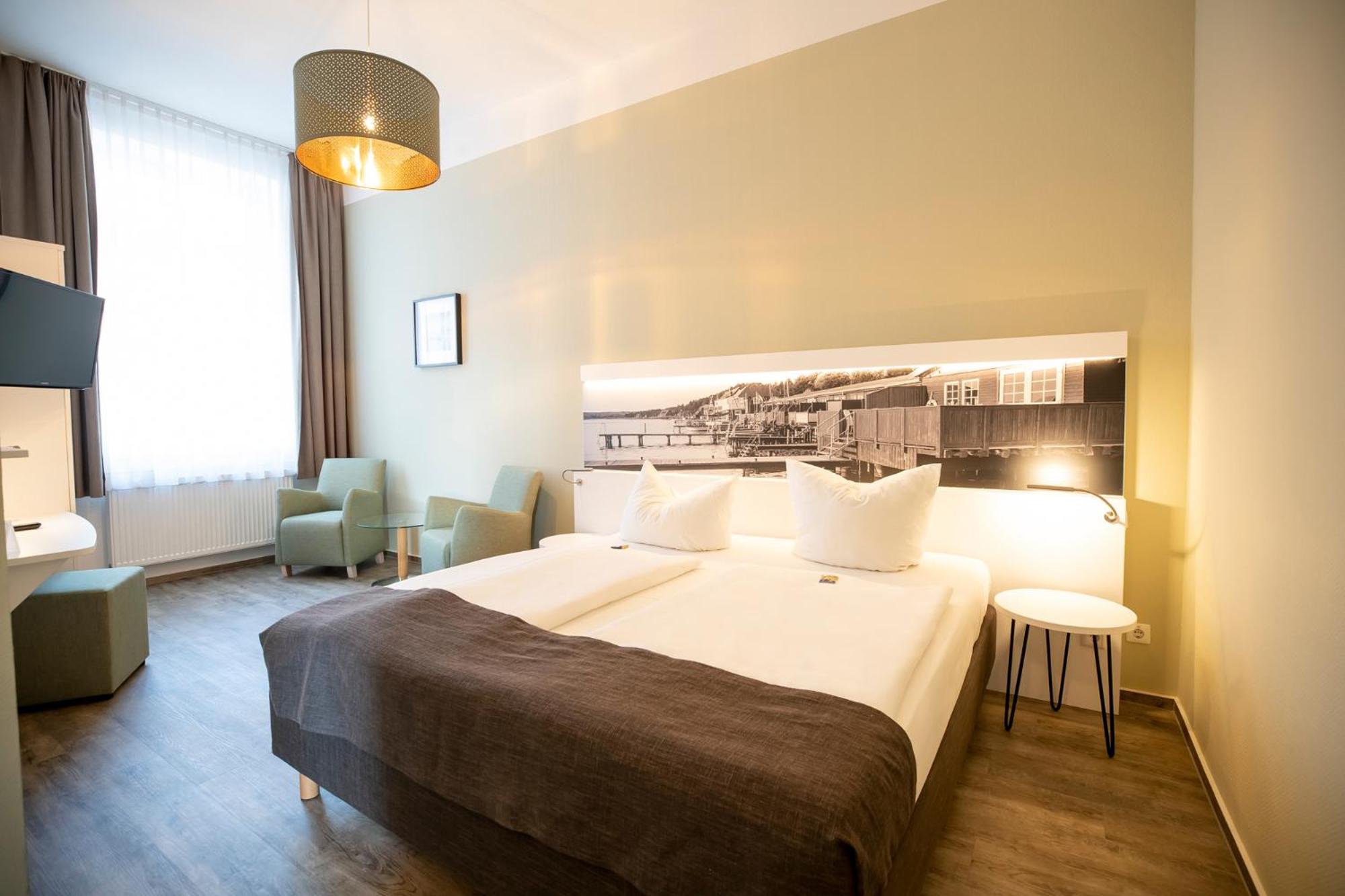 Large Double Room