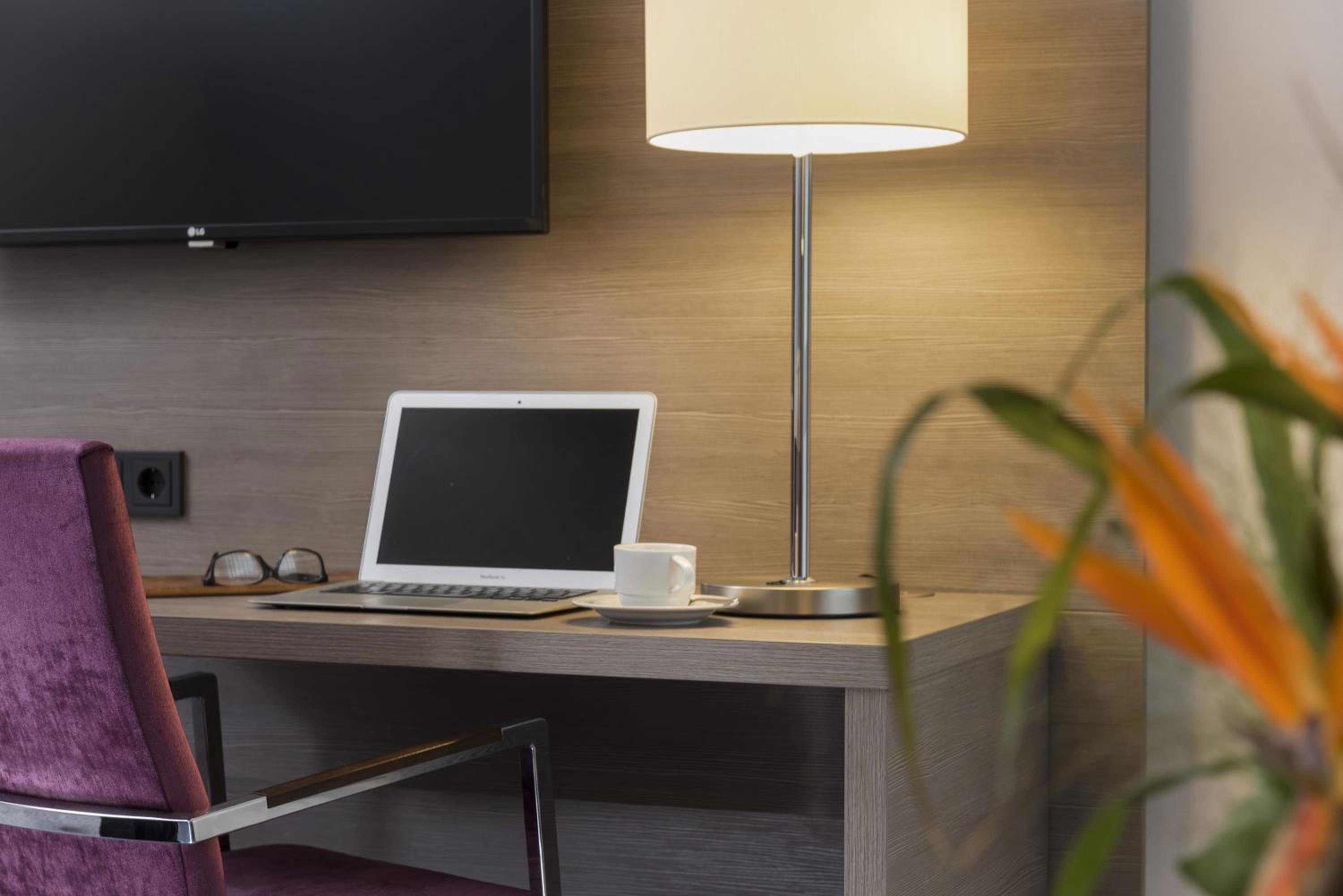 Junior Suite with Mountain View