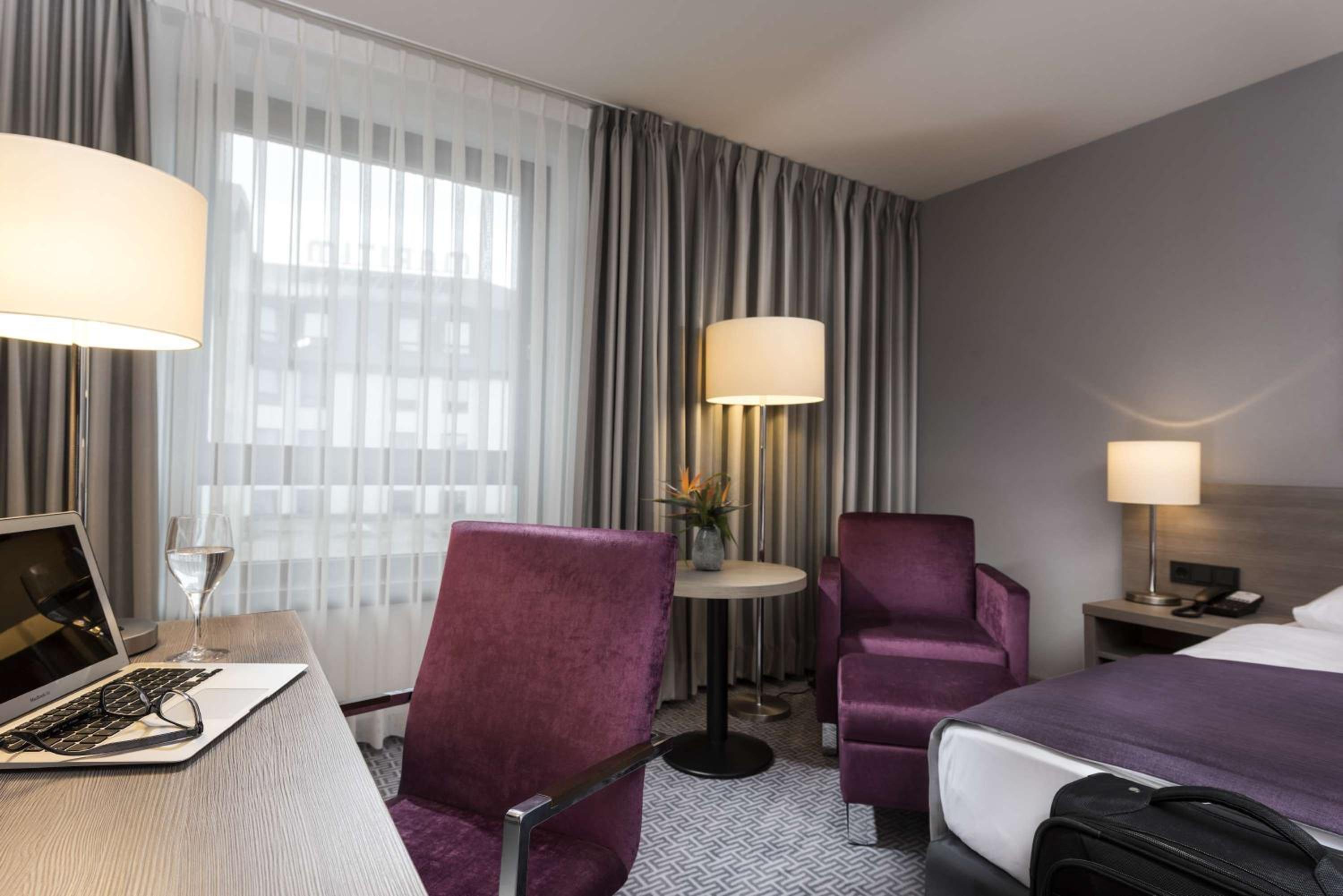 Classic Double Room with Old Town View