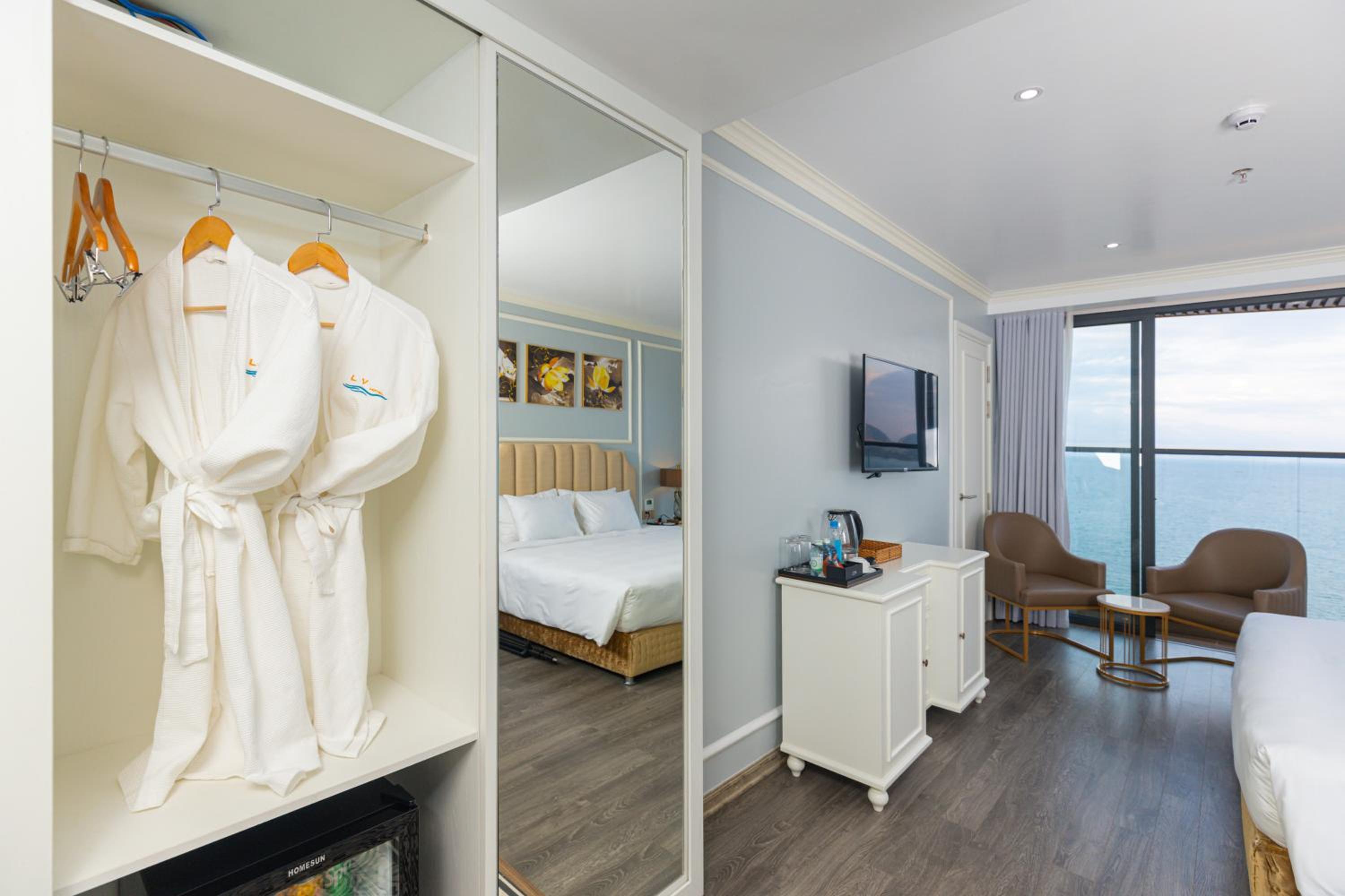 Deluxe Family Room with Ocean View