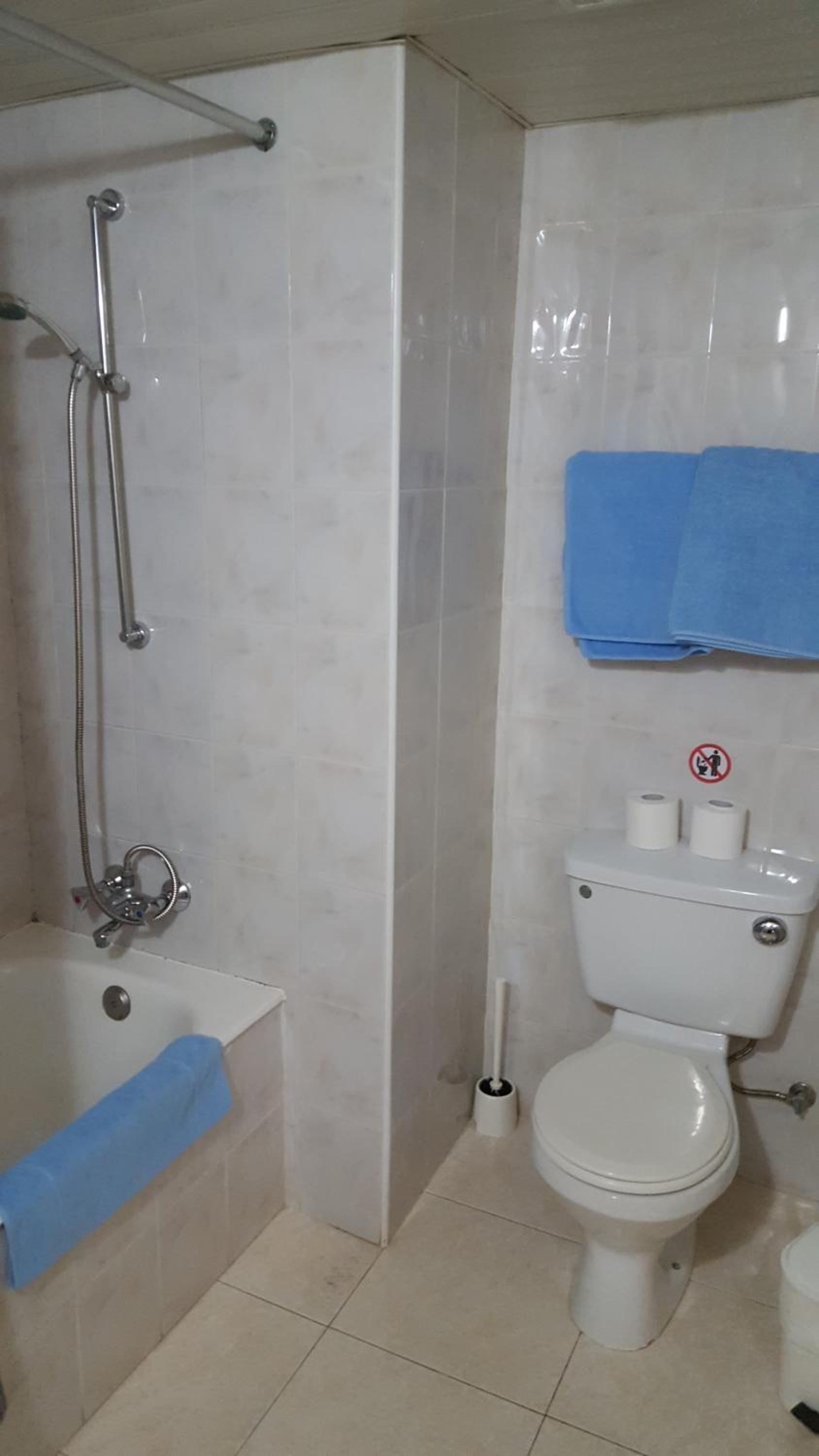 One-Bedroom Apartment (2 Adults)