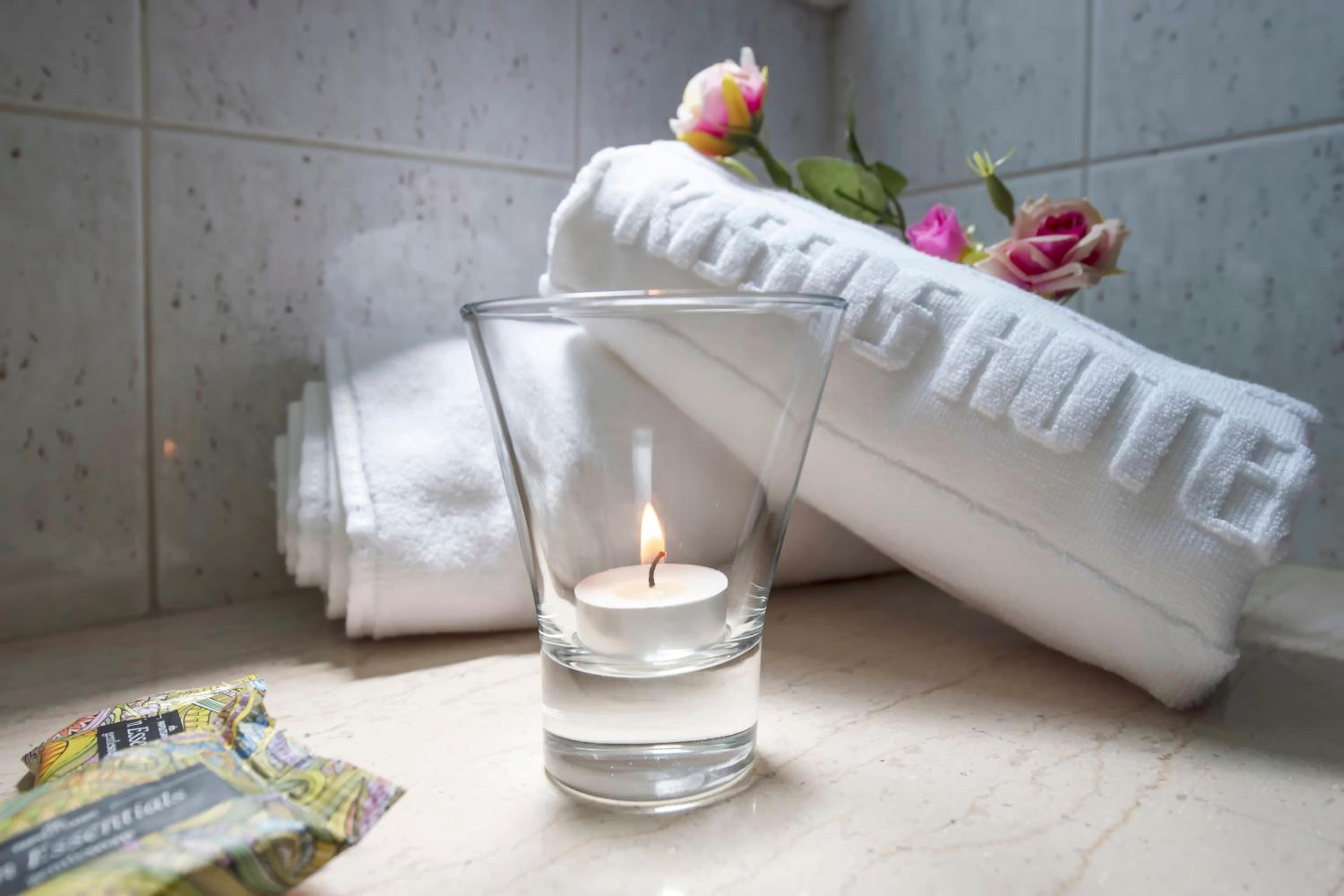 Superior Twin Room with Pool View