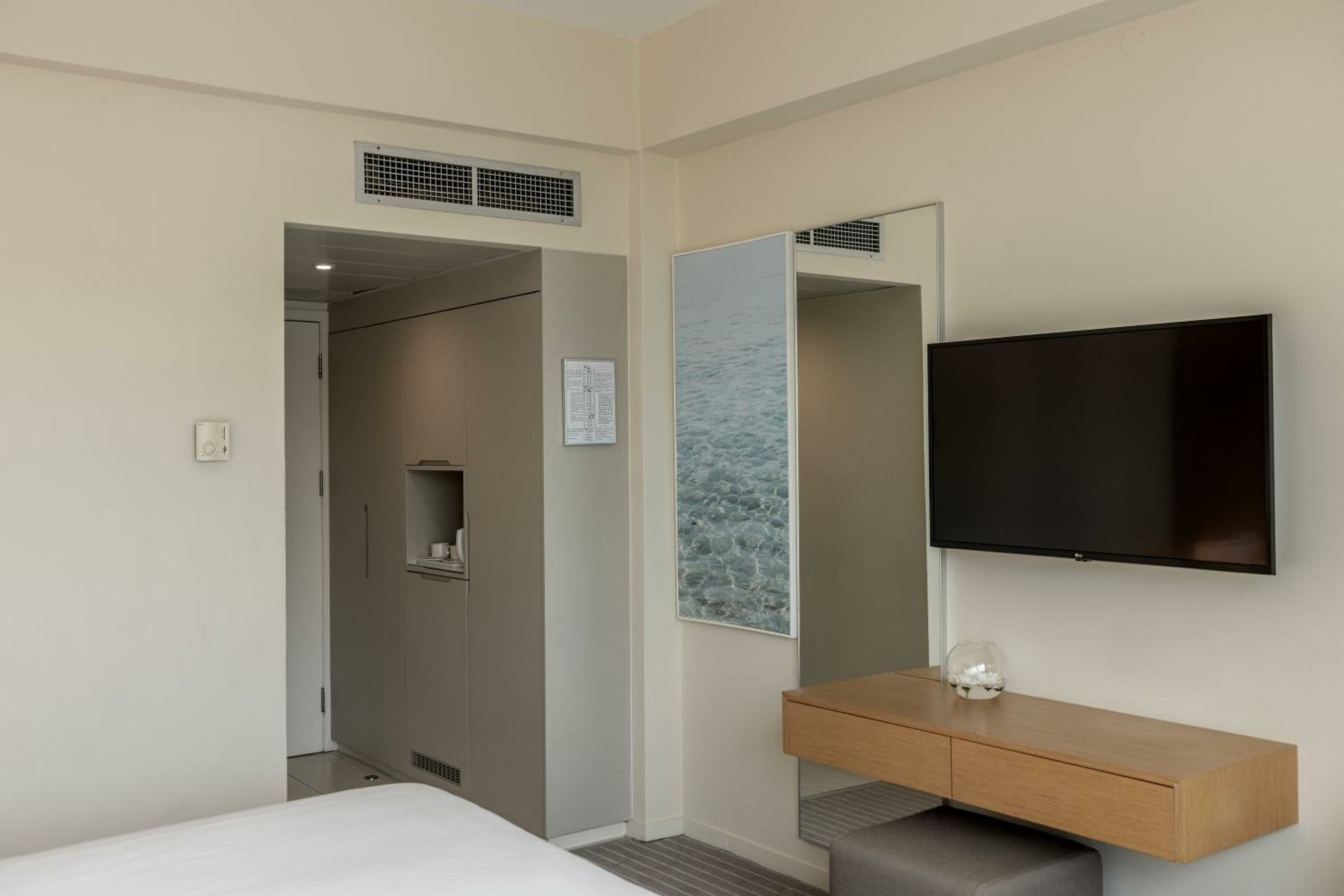 Double or Twin Room with Inland View