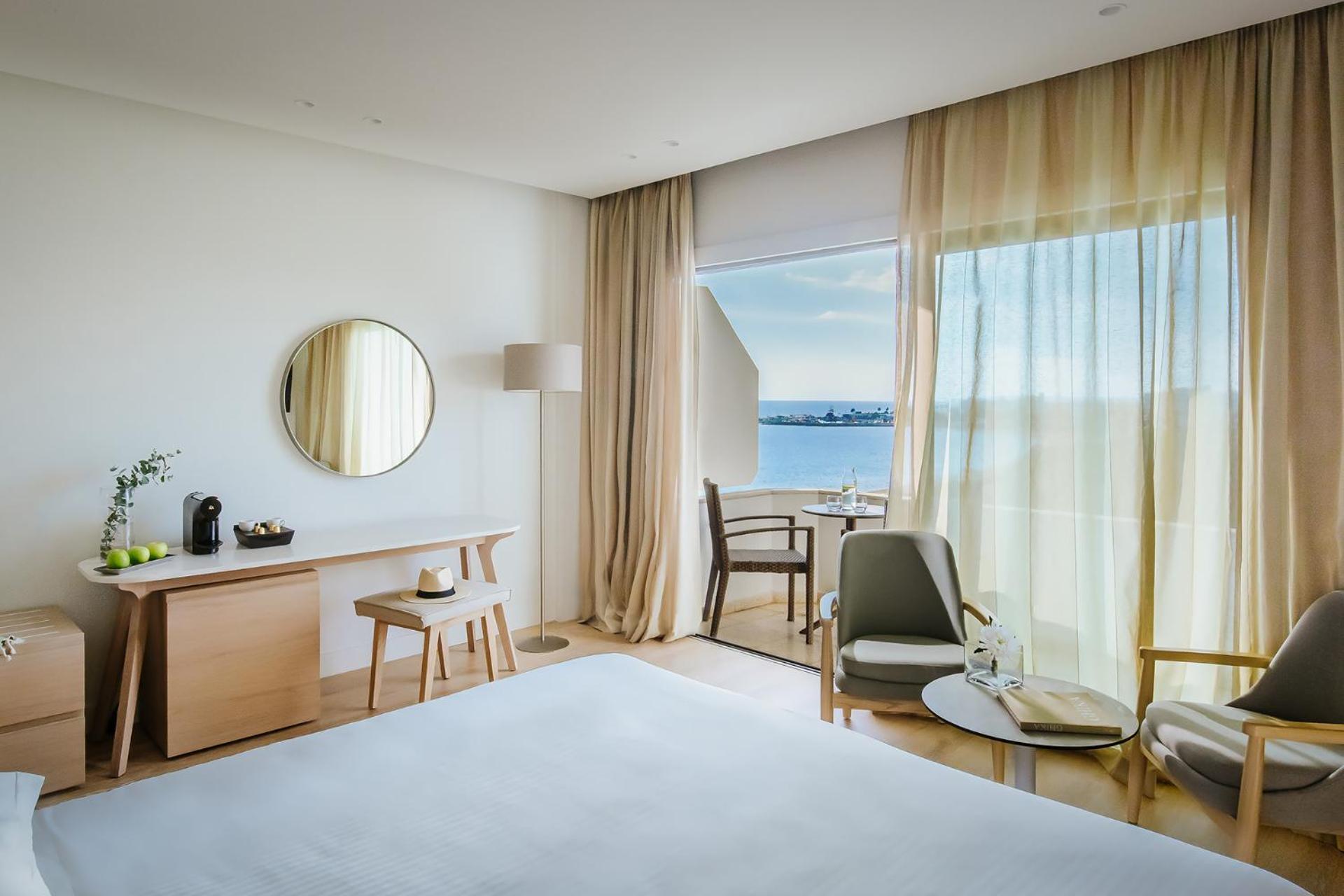 Double or Twin Room with Side Sea View