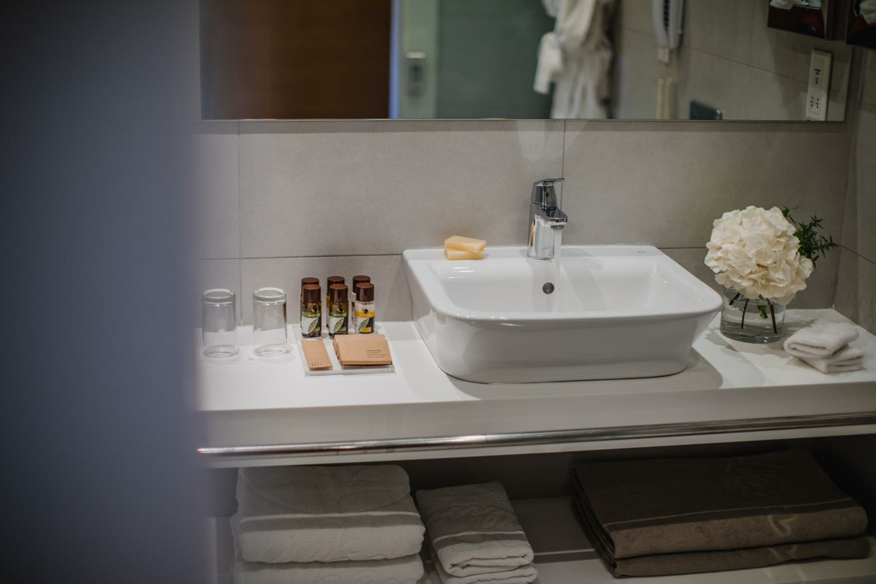 Double or Twin Room with Inland View