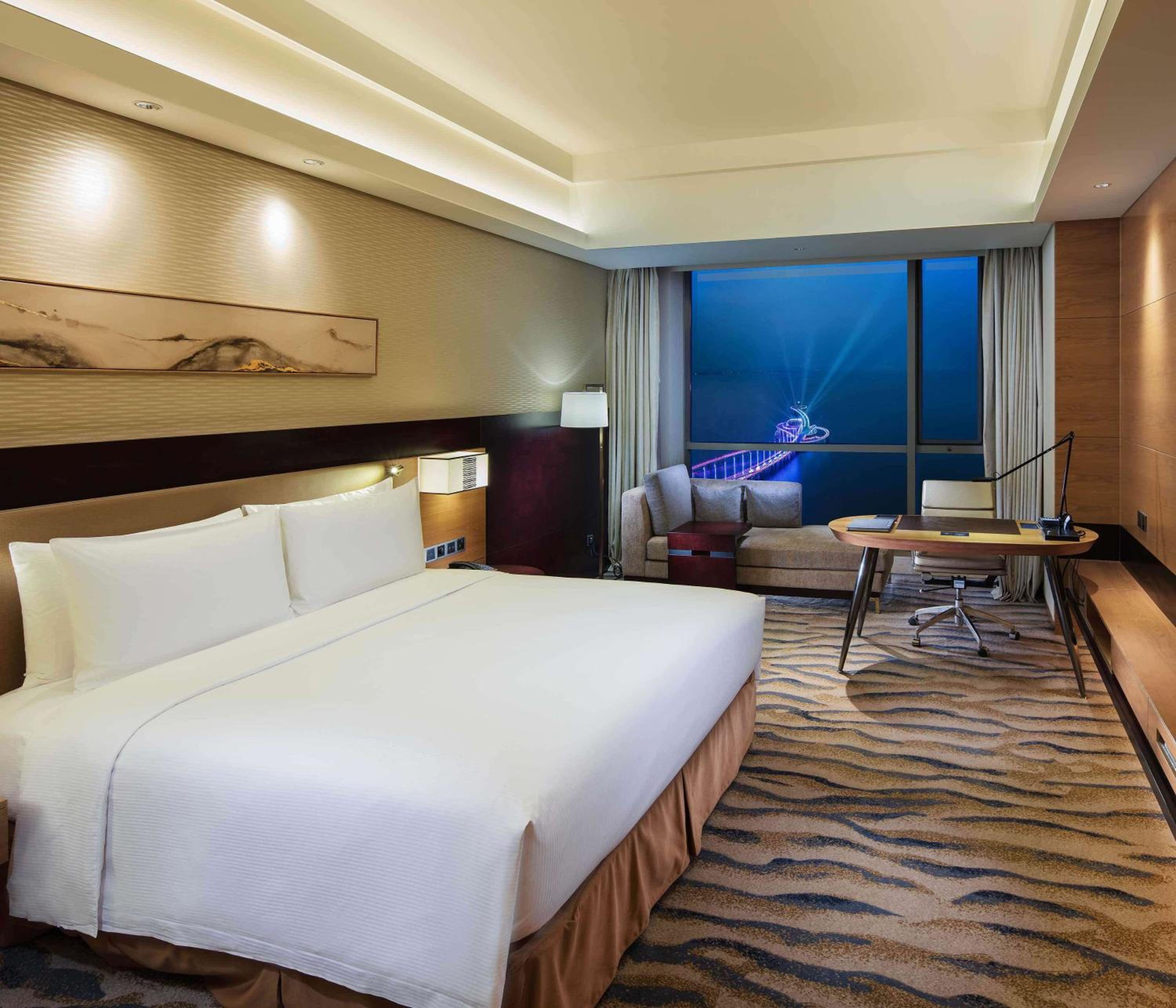 Deluxe King Room with Sea View