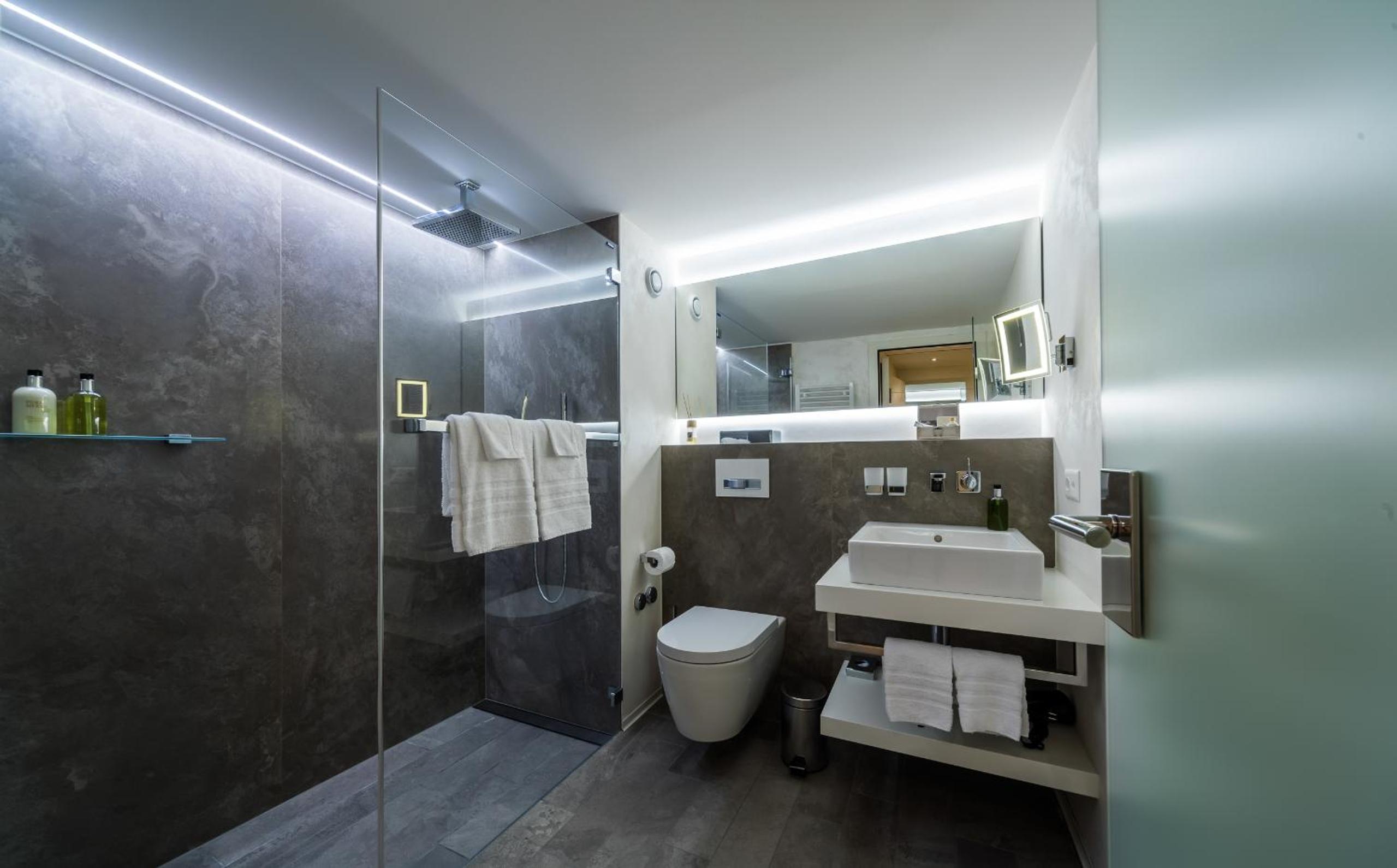 Premium Chic Room