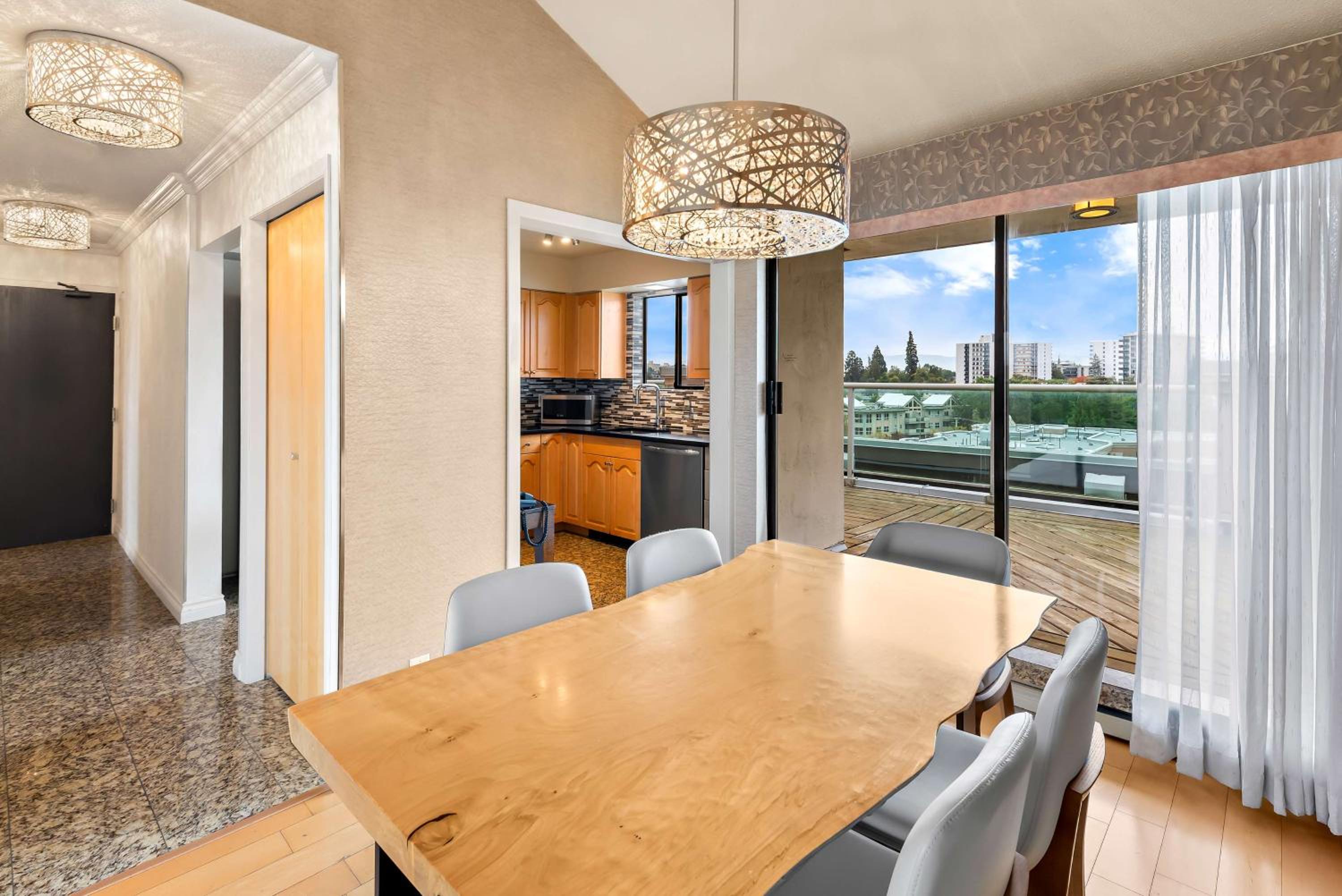 One-Bedroom Suite with Harbor View