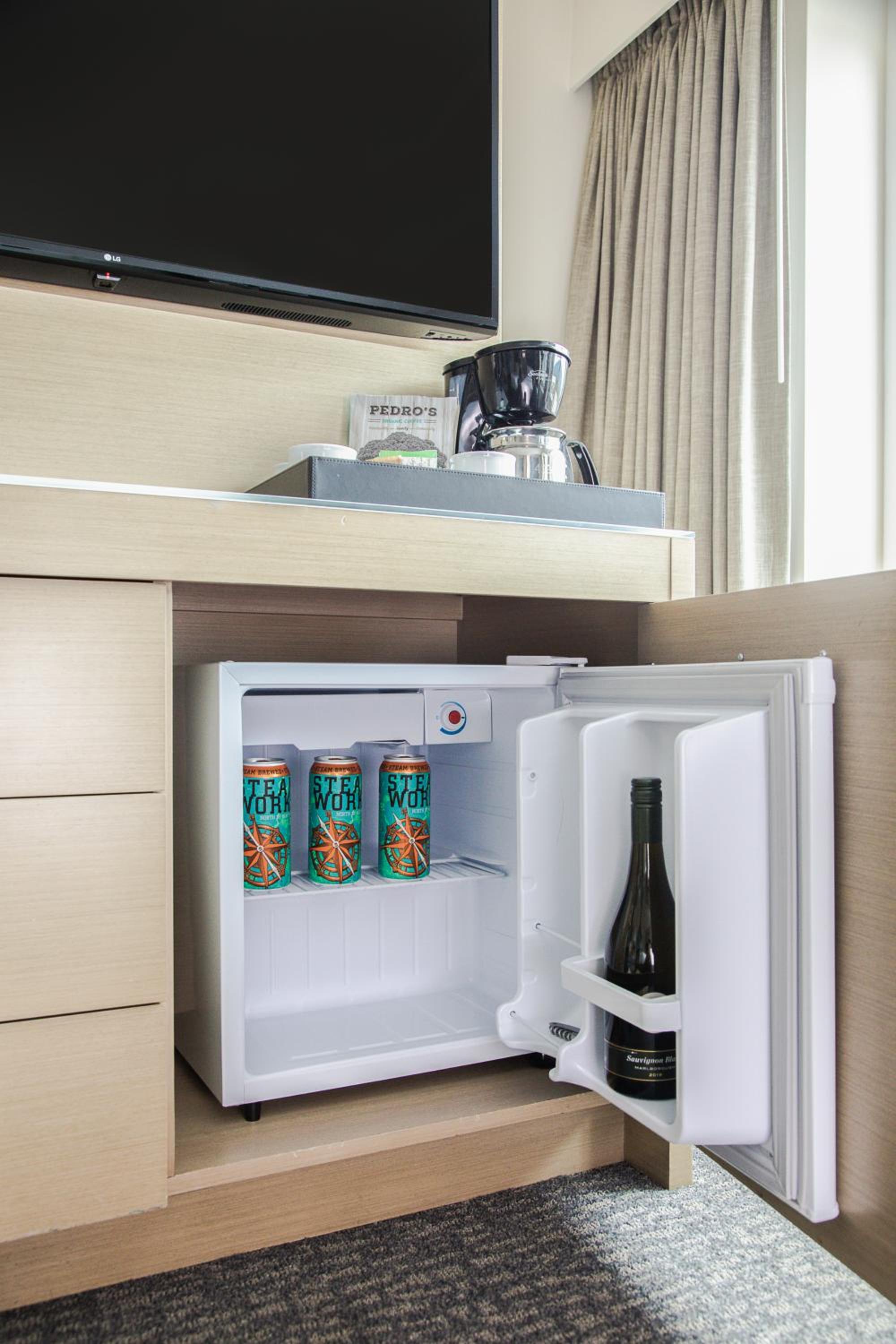 Crystal Single Room with One Double Bed