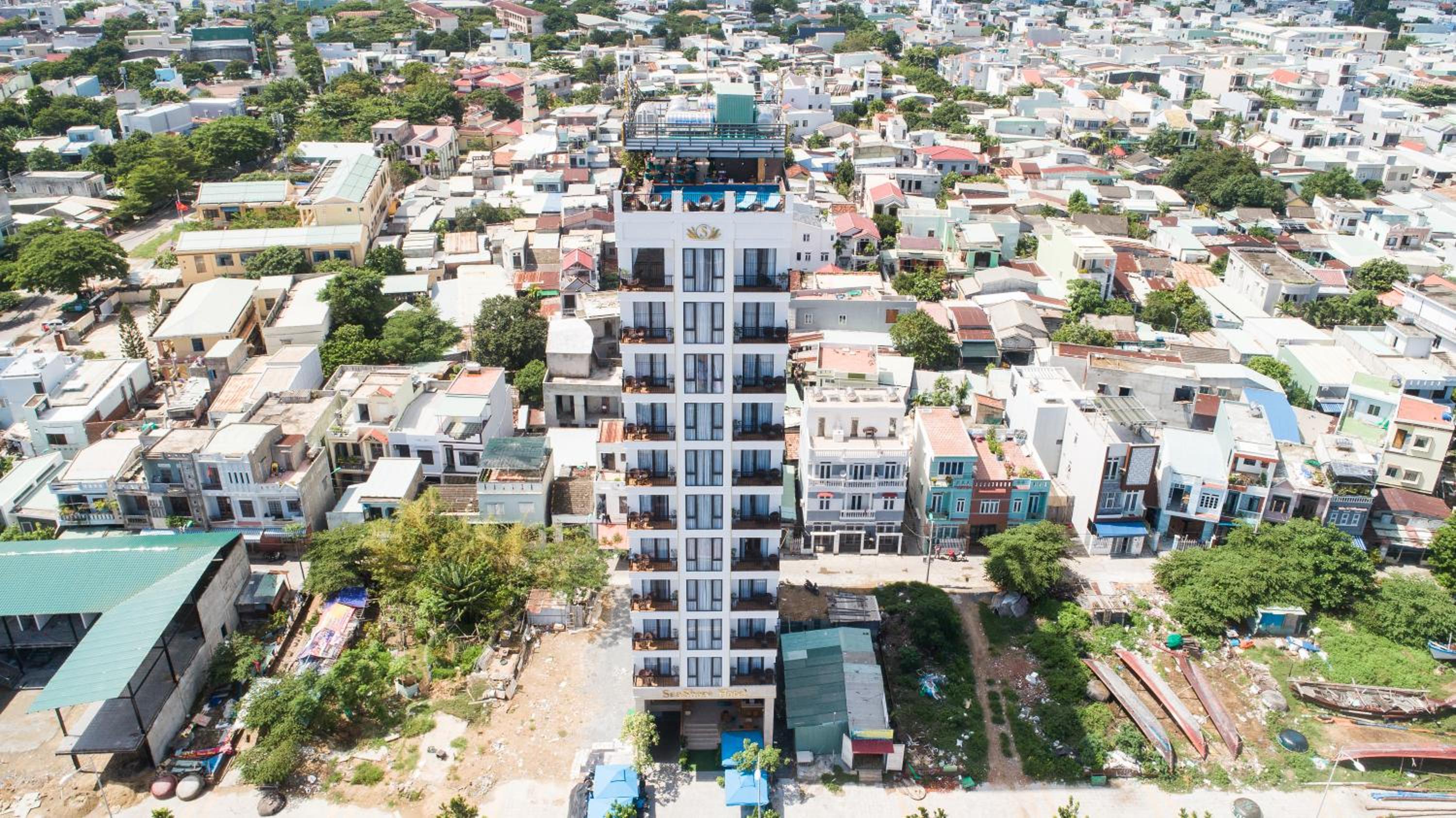 Deluxe Double Room with City View