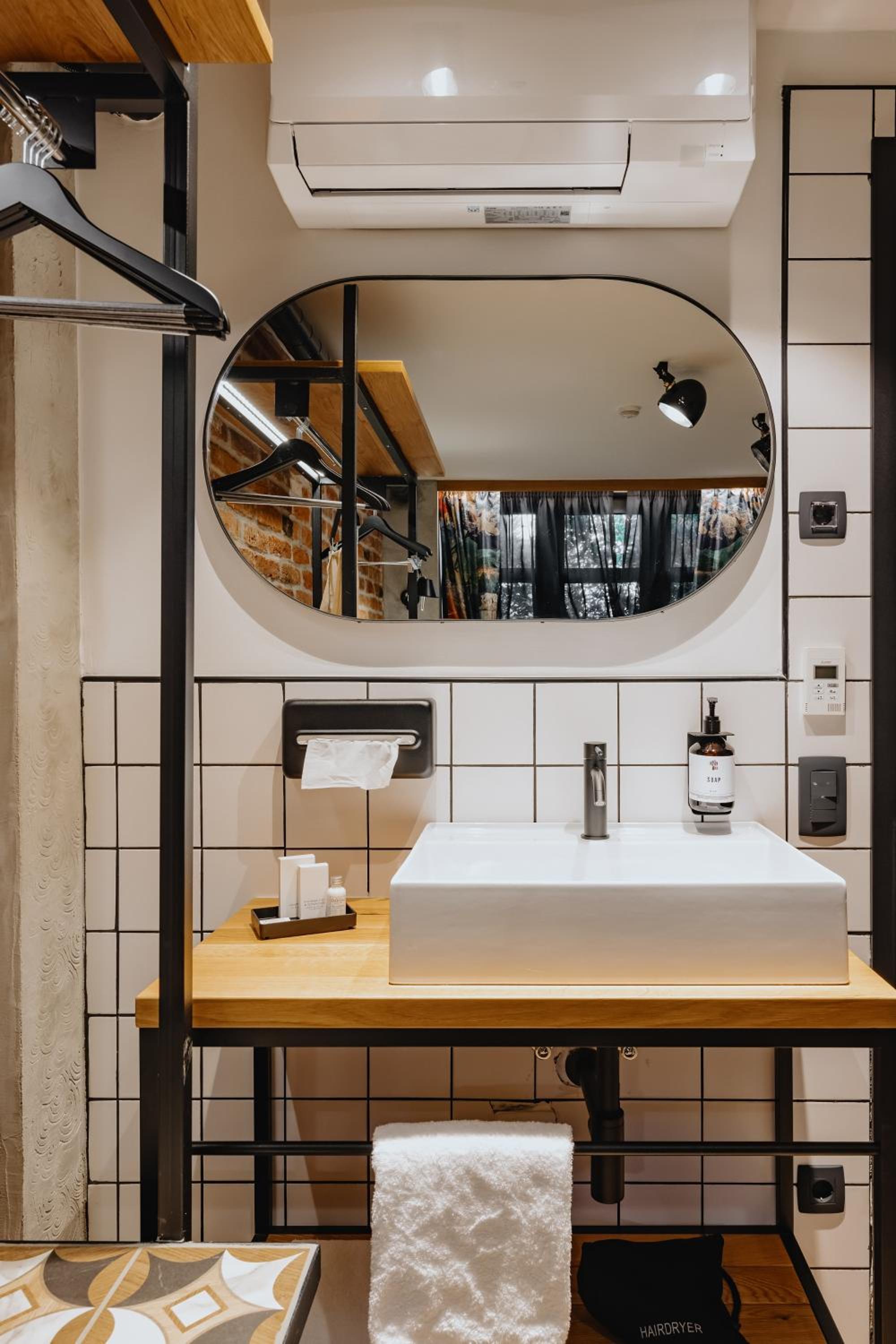 Comfort Twin Room - Basement