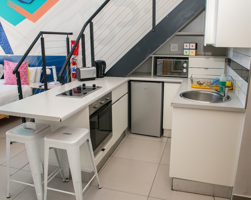 4-Bed Deluxe Studio (Partial Sea View)