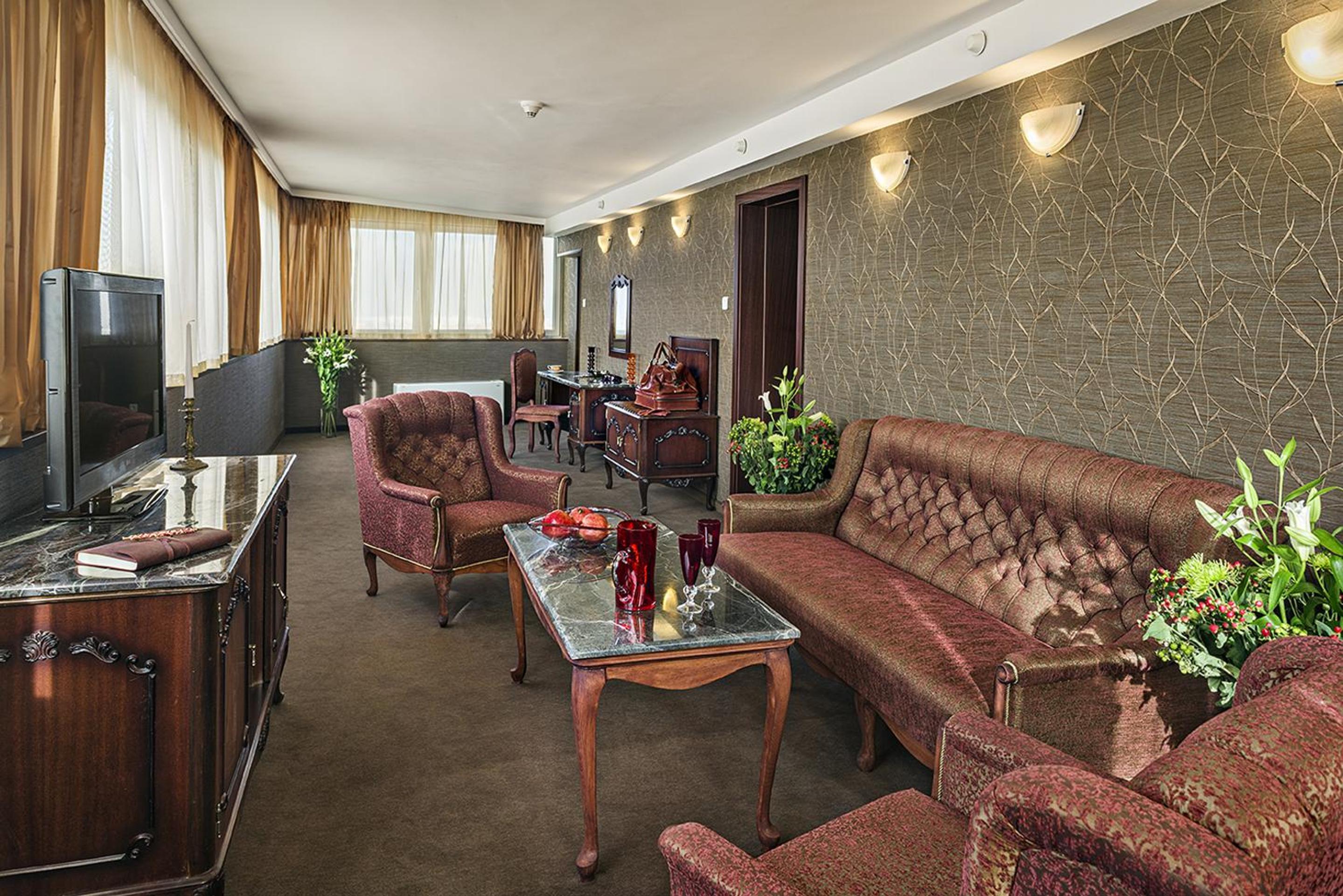 Two-Bedroom Suite with free tea/coffee making facilities