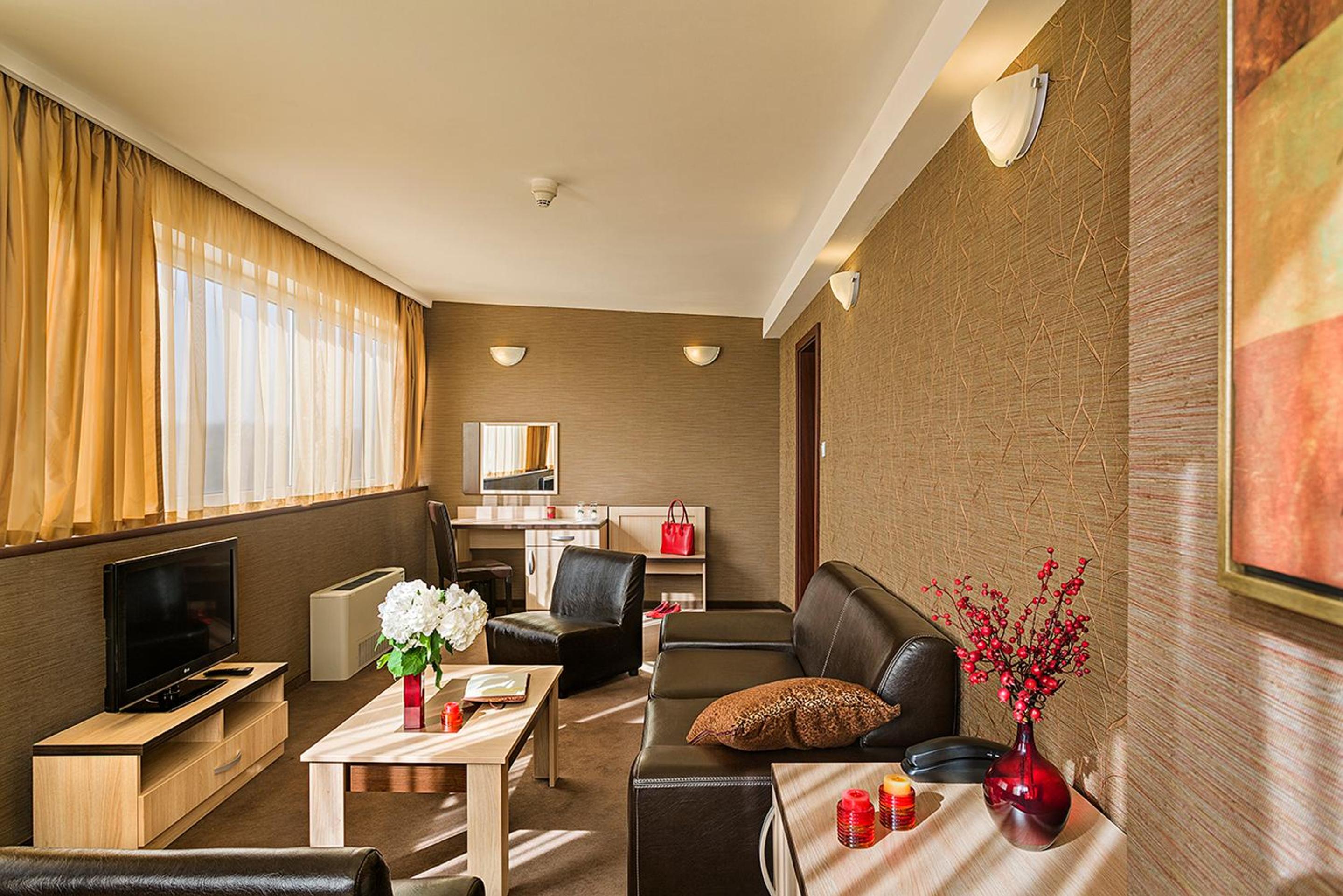 Panorama Suite with King size bed with free tea/coffee making facilities