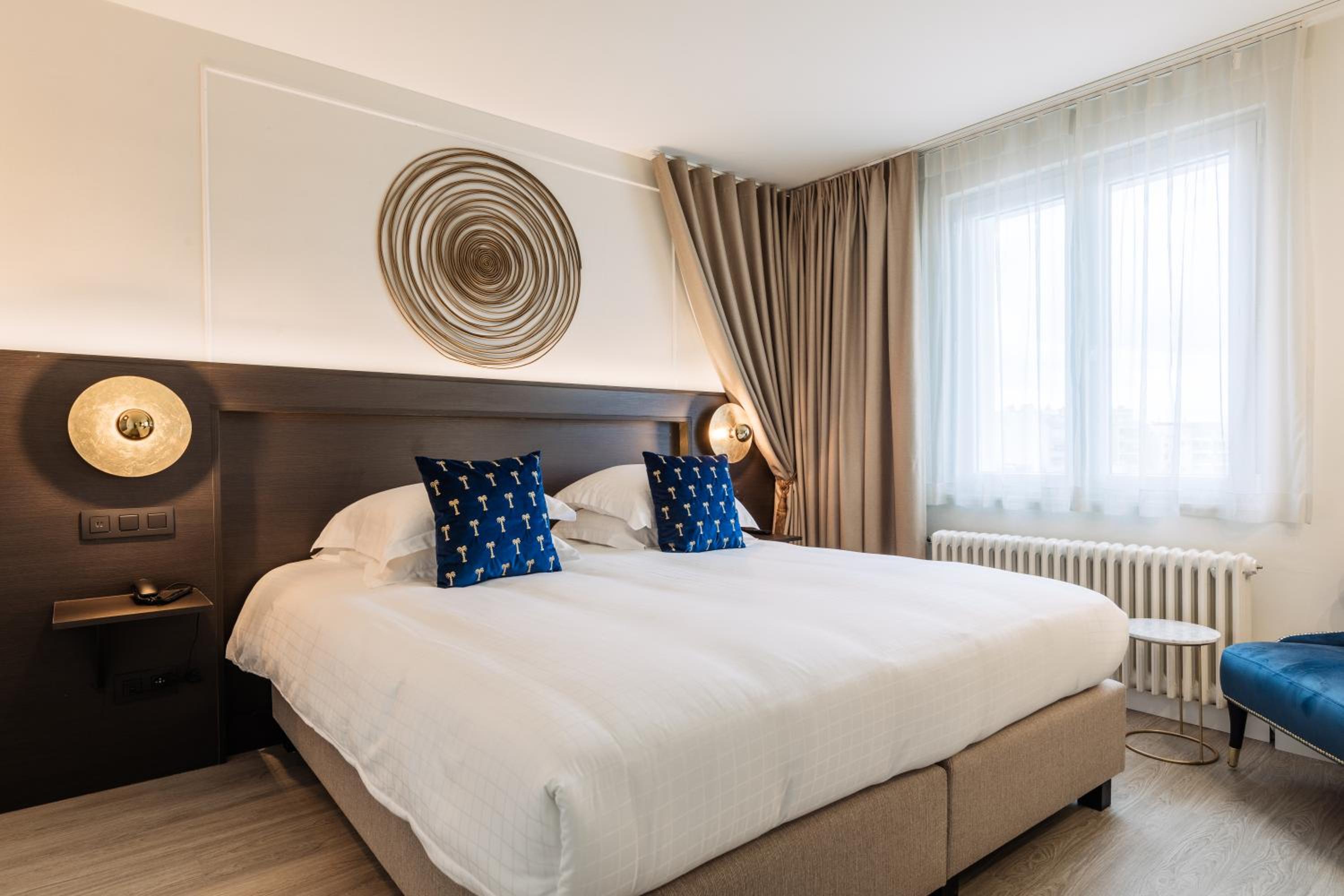 Family Room Courtyard