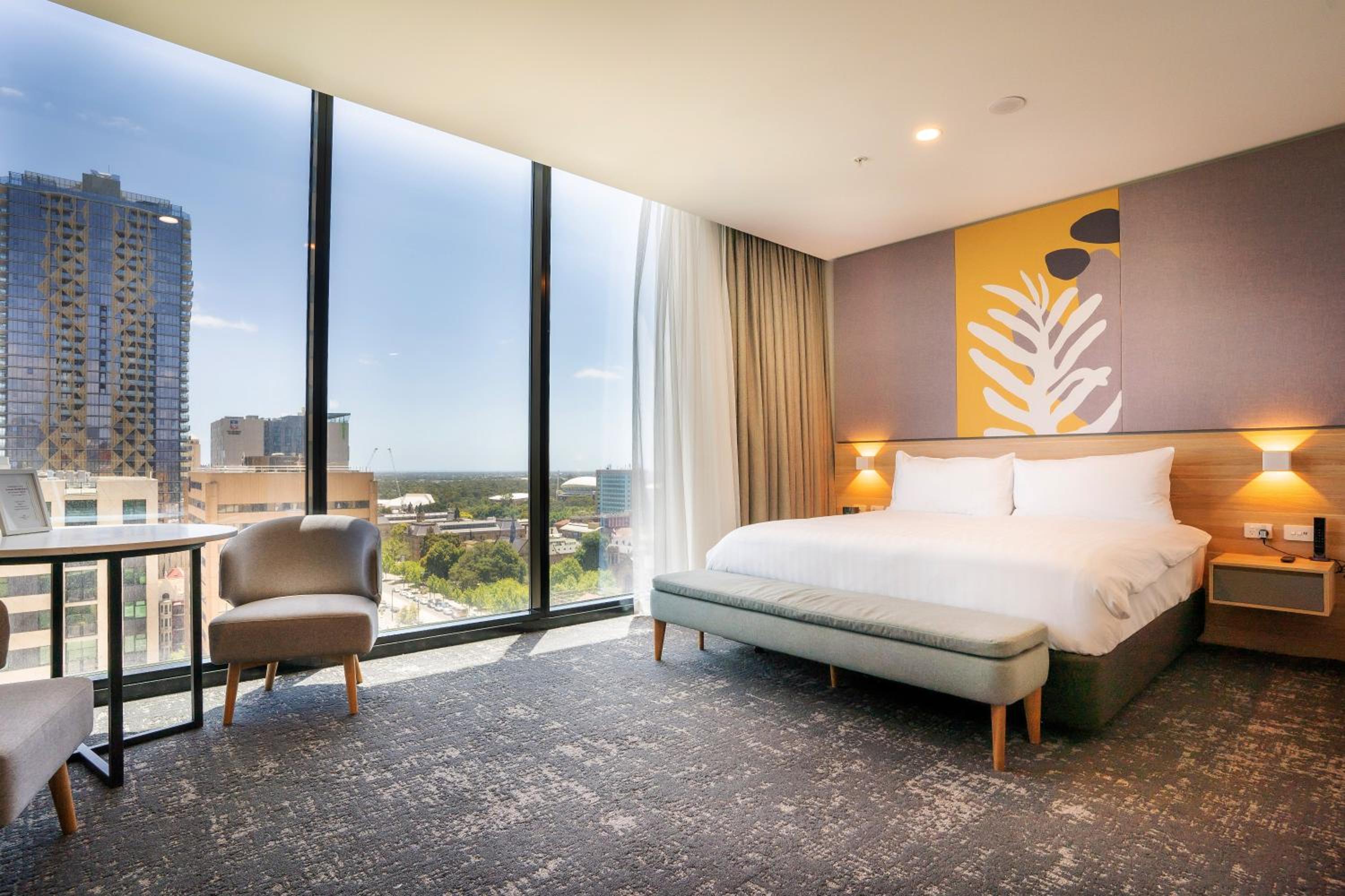 Premium King Room with City View