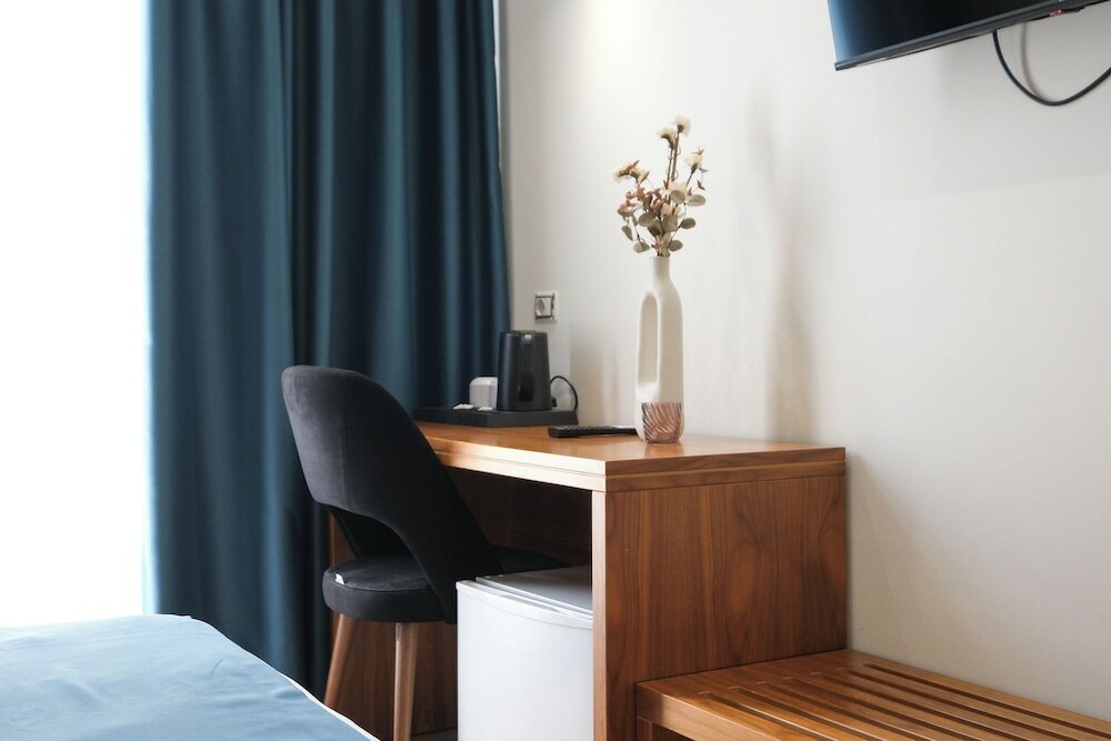 Superior Double Room, 1 King Bed, Non Smoking, City View