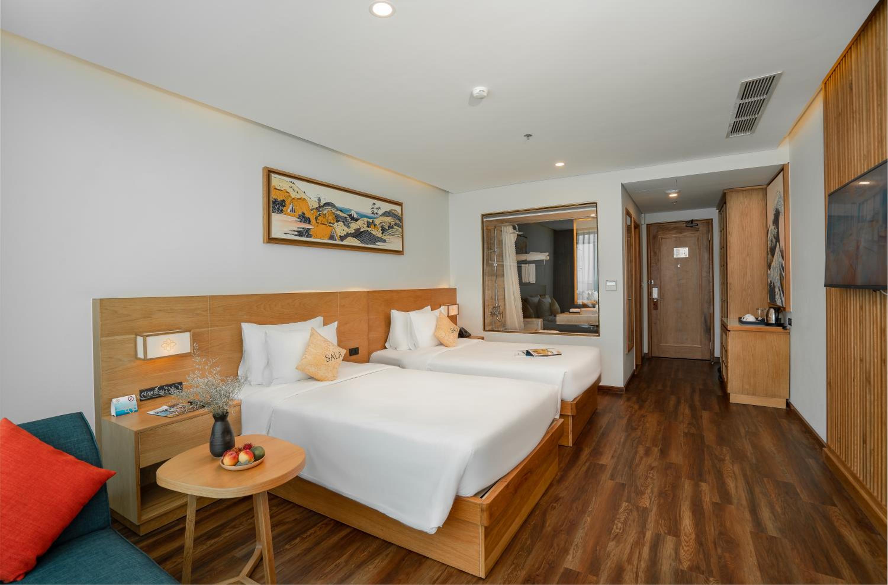 Deluxe Twin Room with Balcony and Sea View