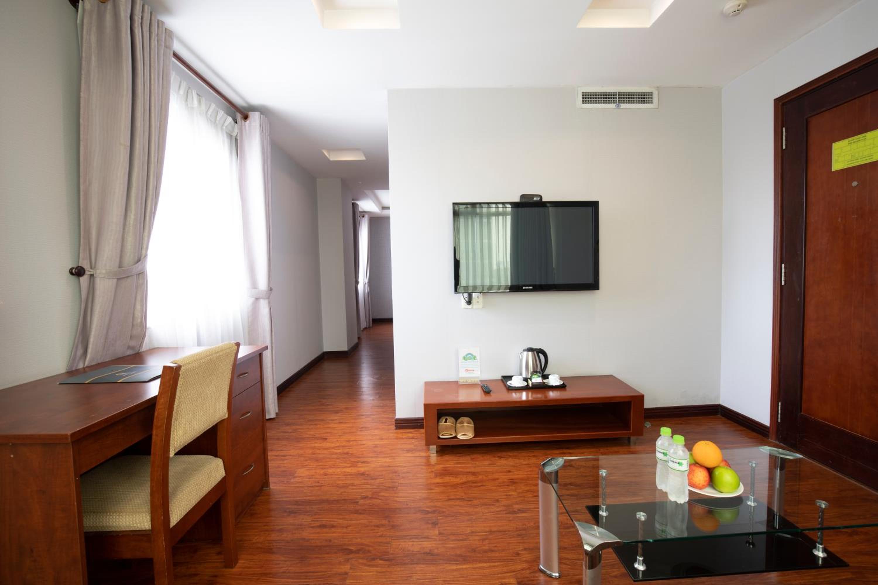 Aristo Suite room (Free mini-bar)