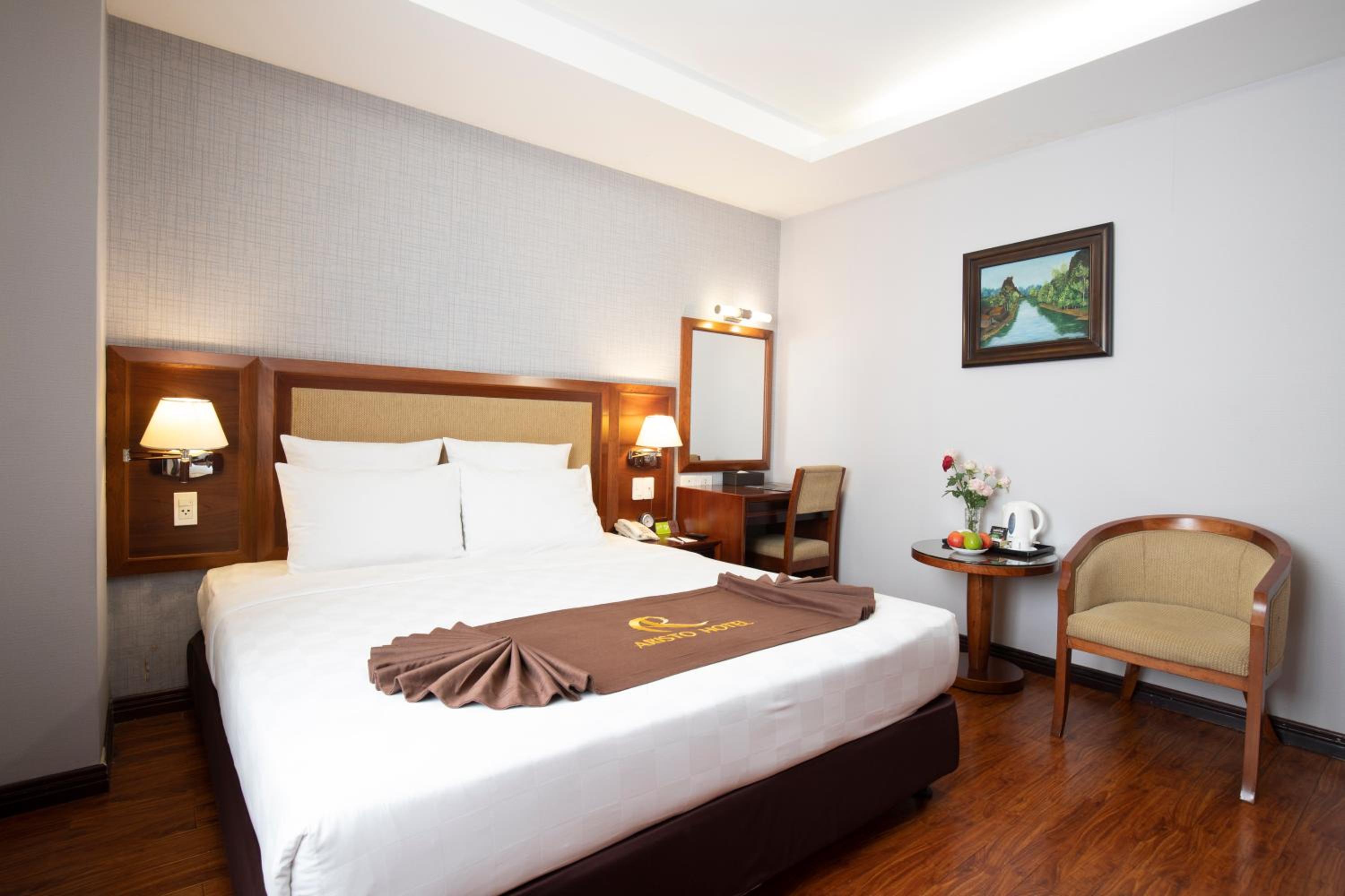 Premier Double Room (Free Mini-bar)