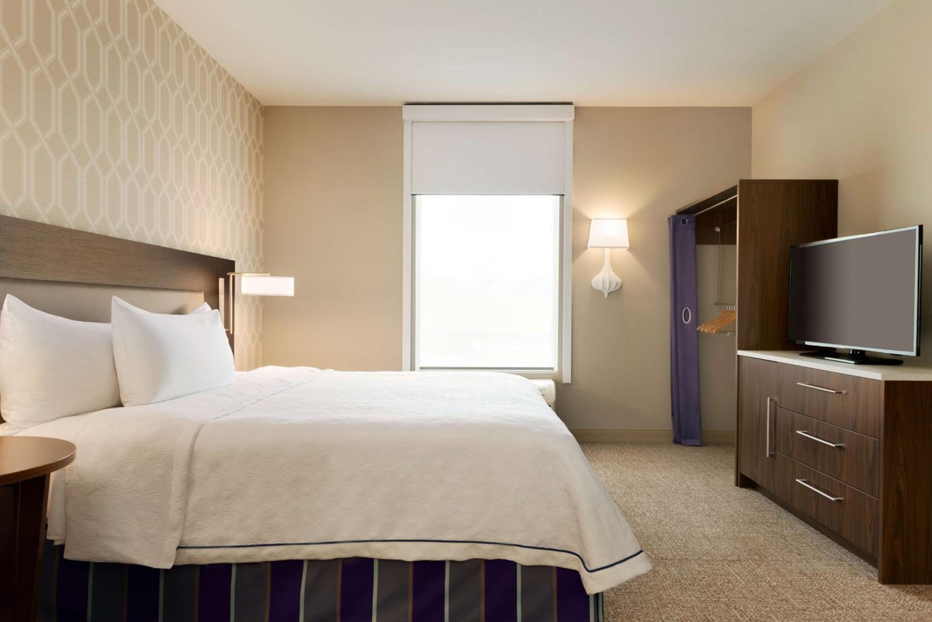 King Studio Suite - Hearing Access/Non-Smoking