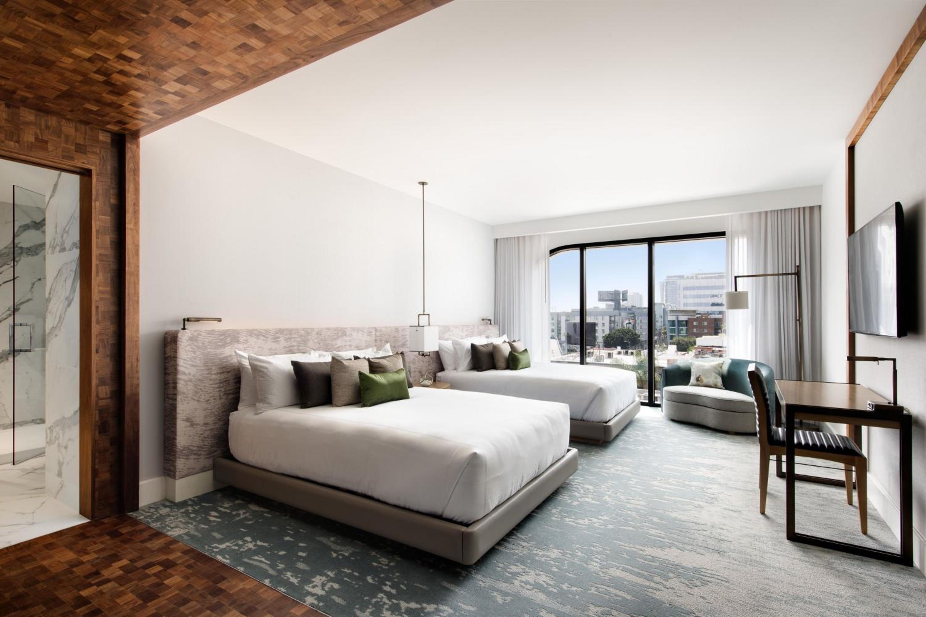 Queen Room with Two Queen Beds - Bronze