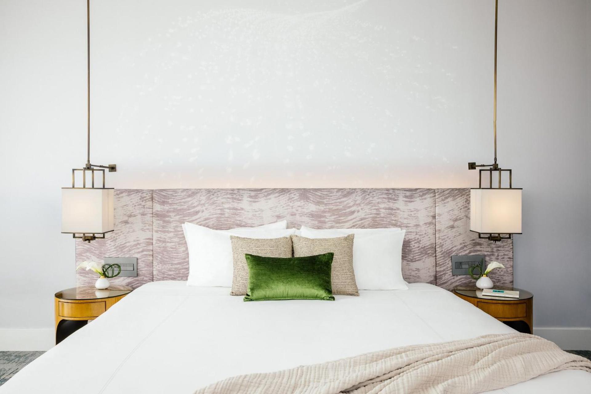 King Room - Silver