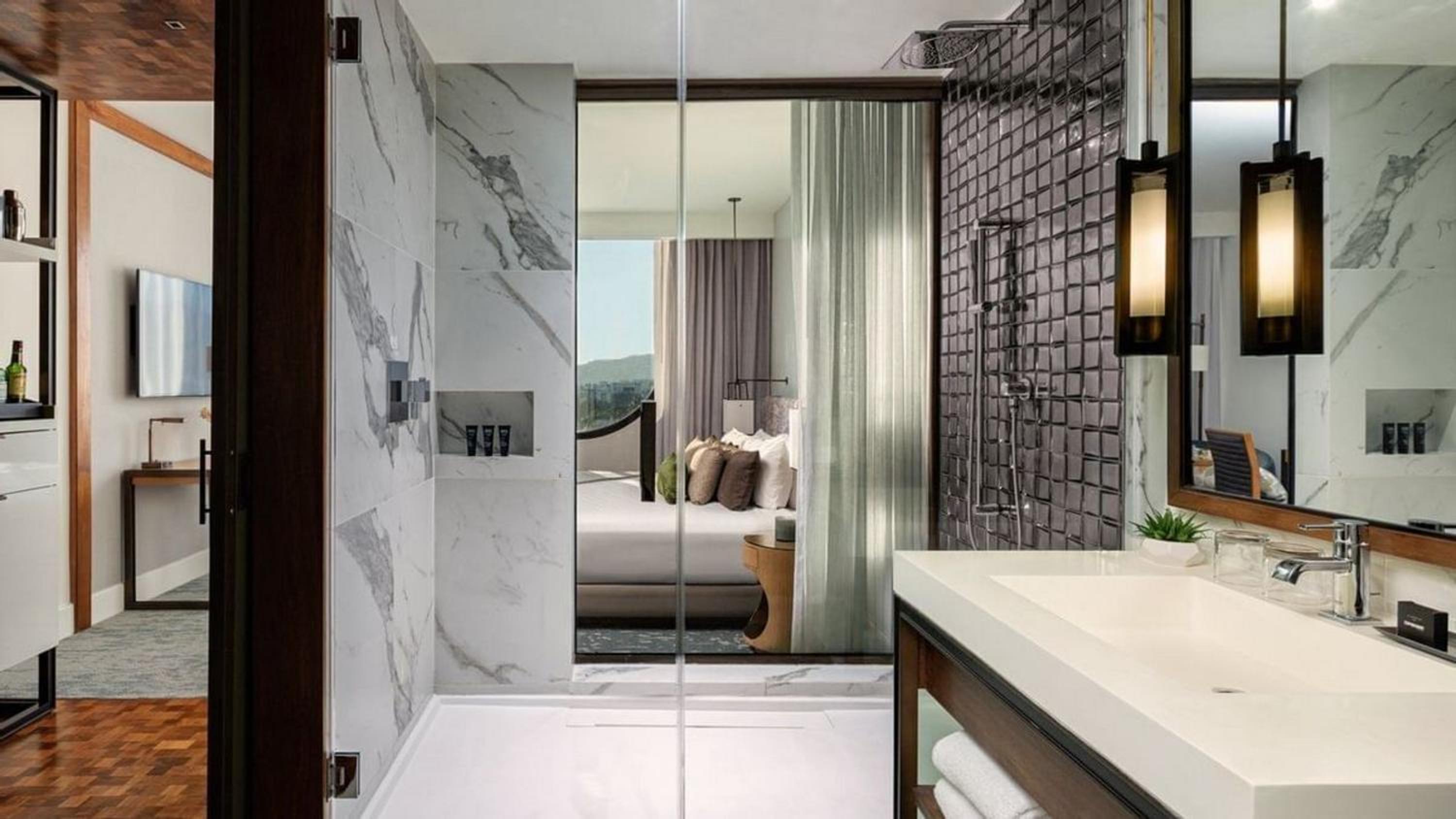 King Room Bronze with Balcony