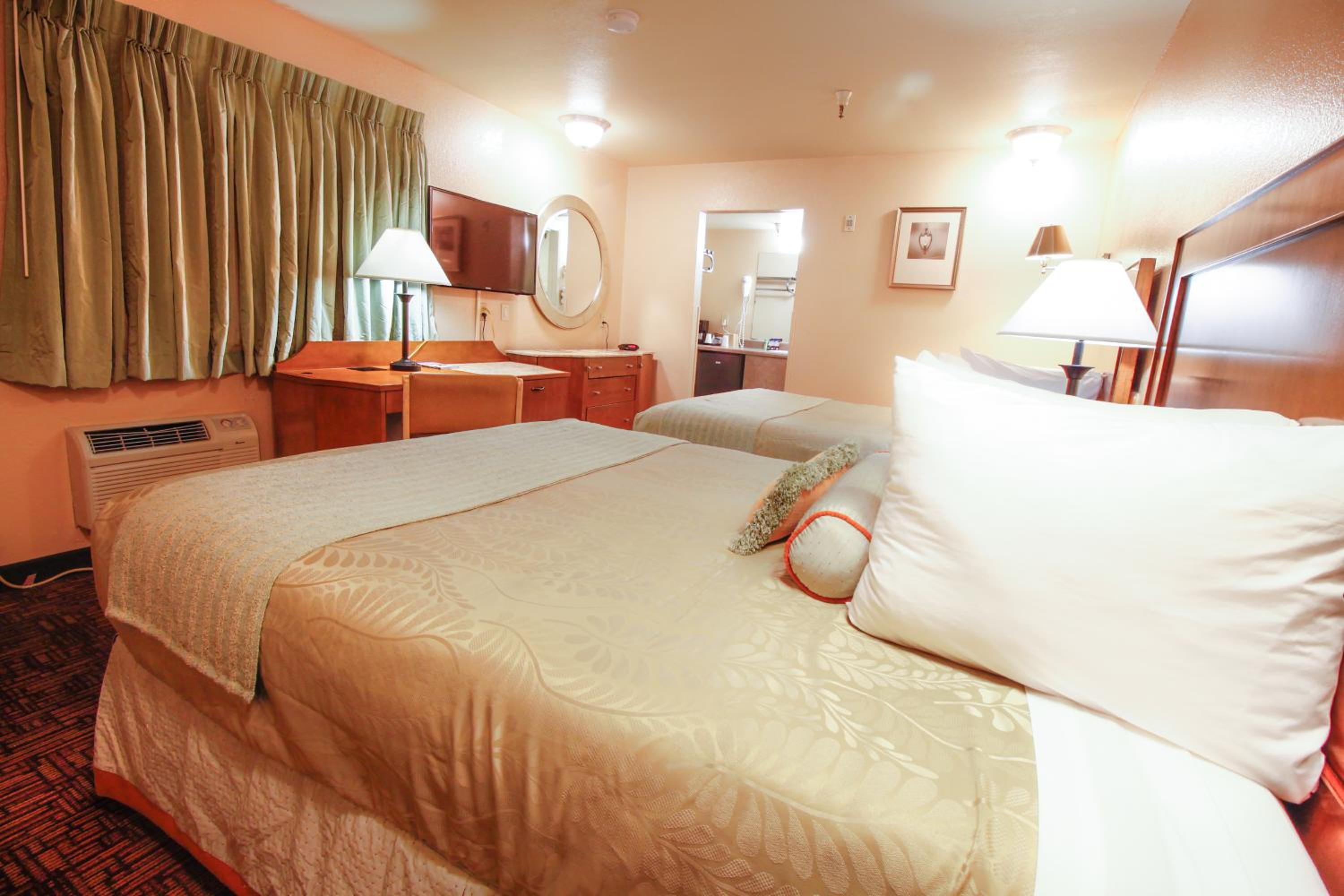 Double Queen Room - Non-Smoking